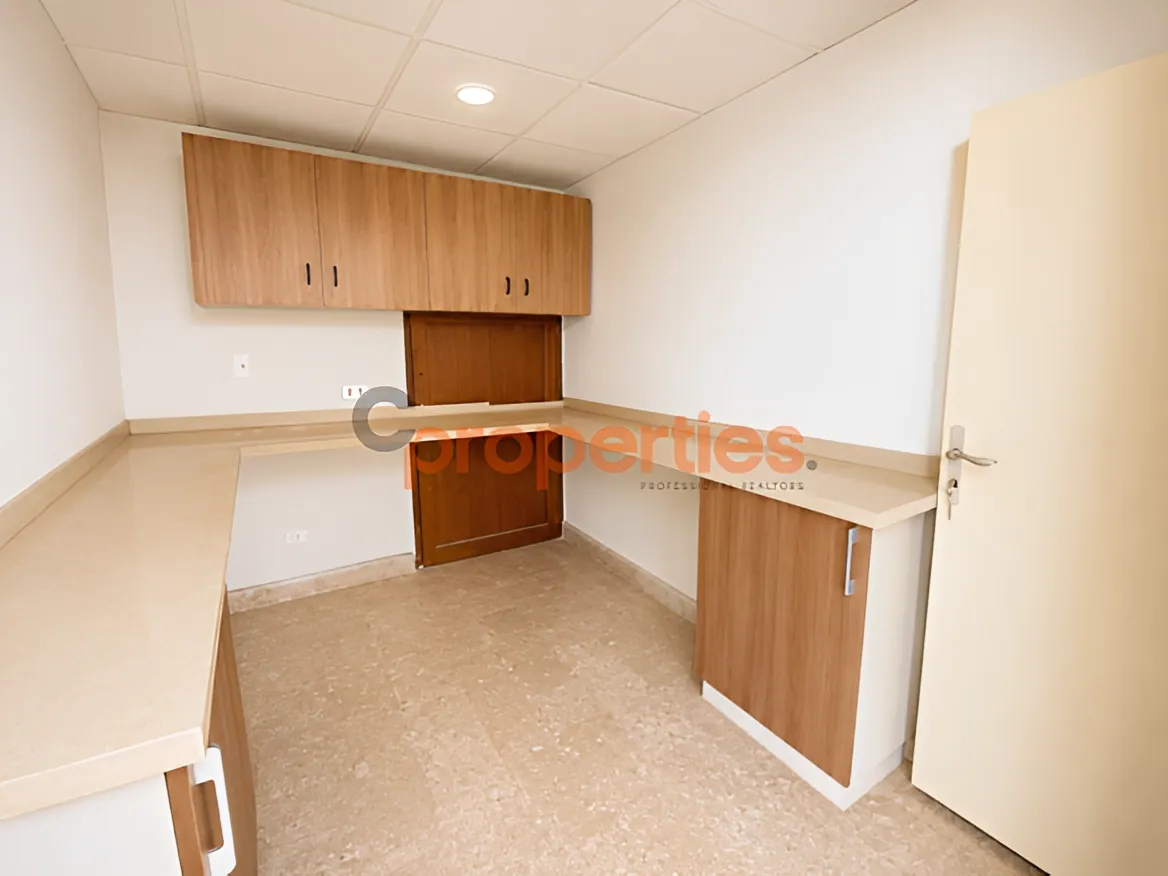 Office for Rent in Zalqa