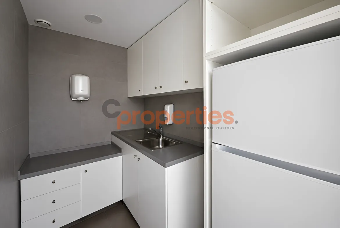 Commercial Building for Rent in Dekwaneh