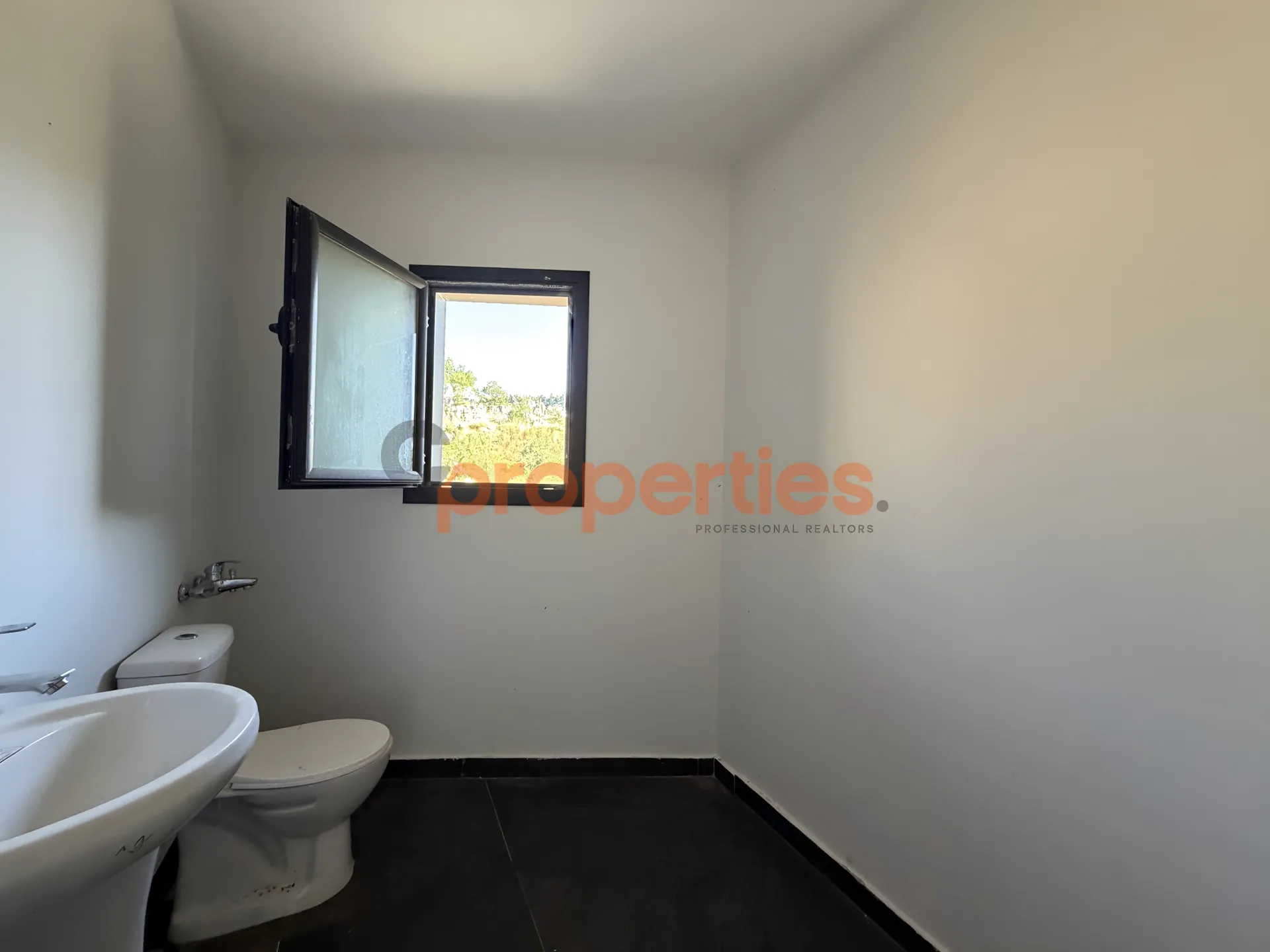 Chalet for Sale in Faqra