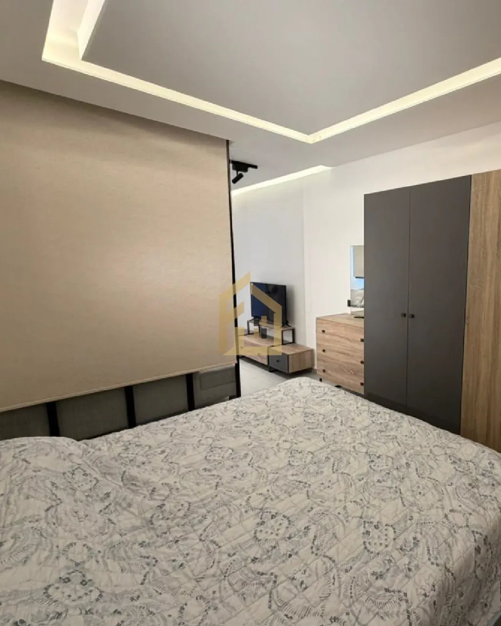 Apartment for rent in Ramleh Al Bayda, Beirut, Lebanon