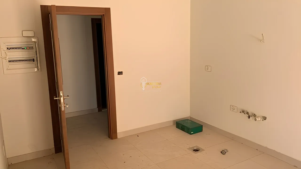 Apartment for Sale in Mansourieh - 3 bed, 4 bath