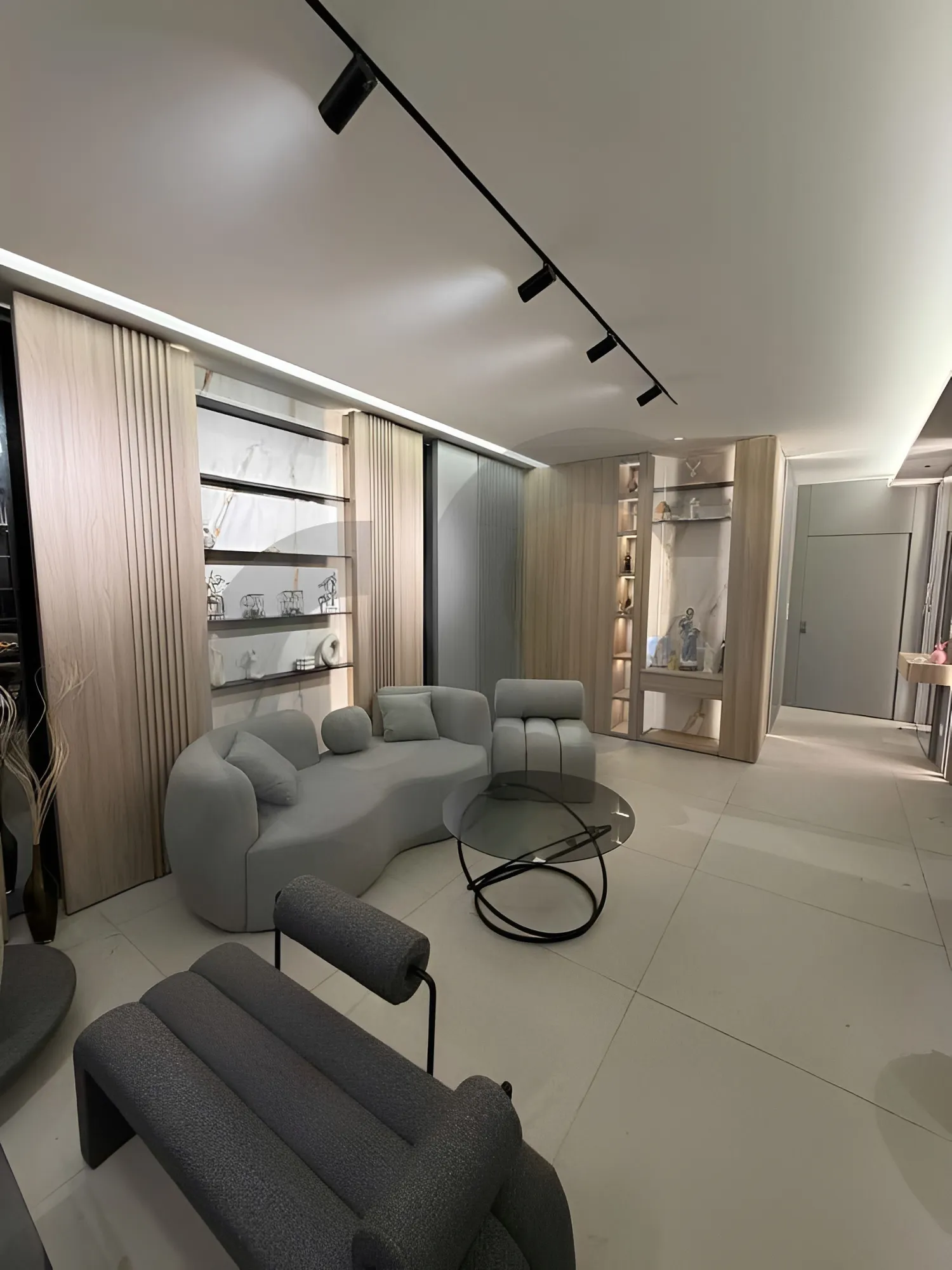 Apartment for Sale in Blat - 3 bed, 3 bath