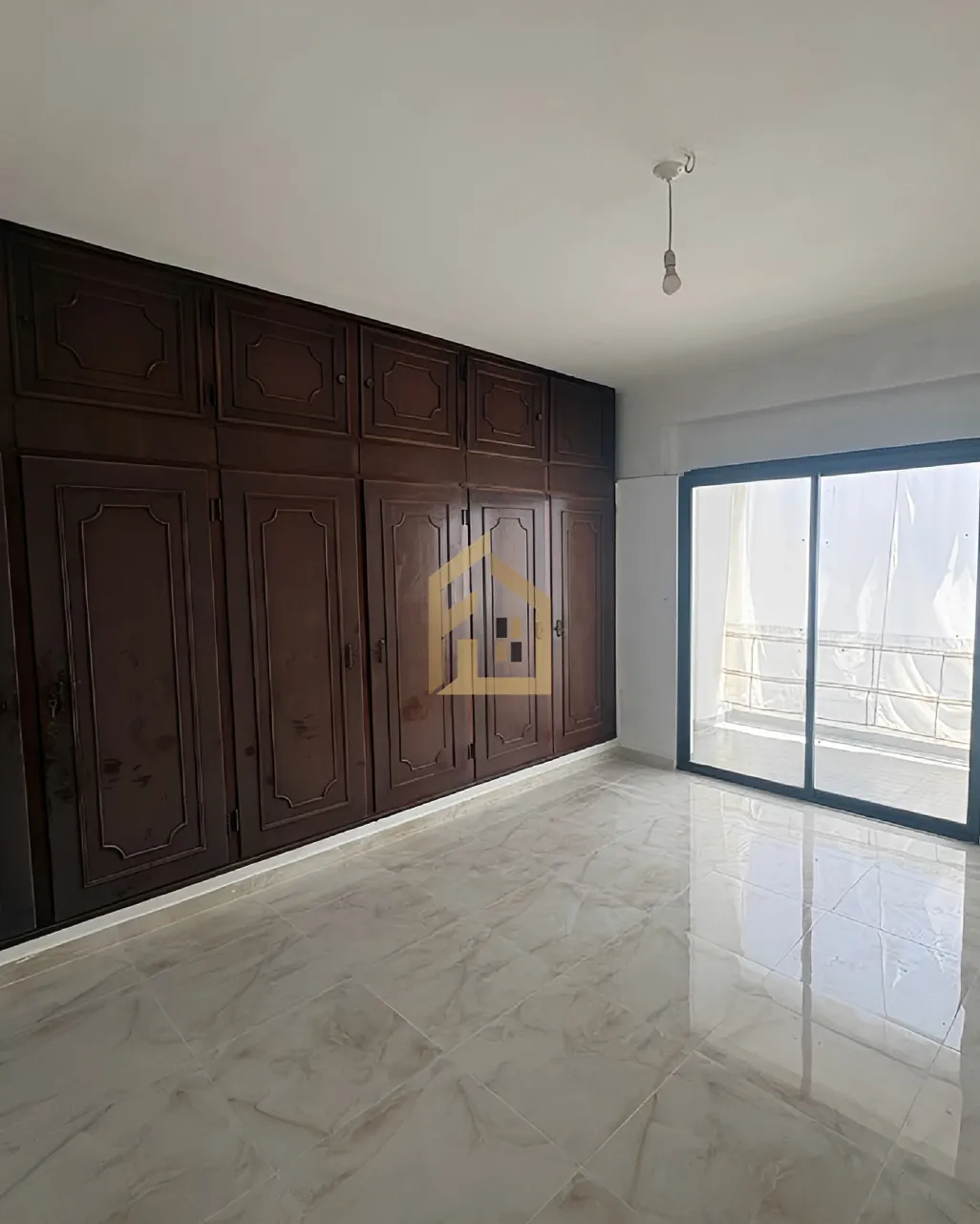Apartment for rent in Corniche el Mazraa, Beirut, Lebanon