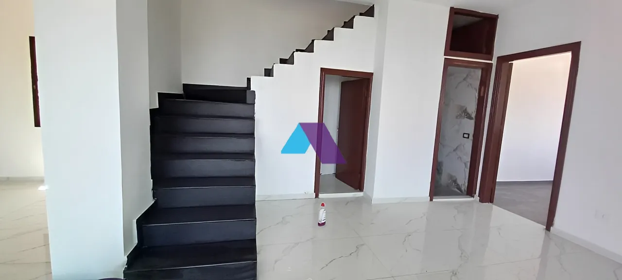 Villa for Sale in Assia
