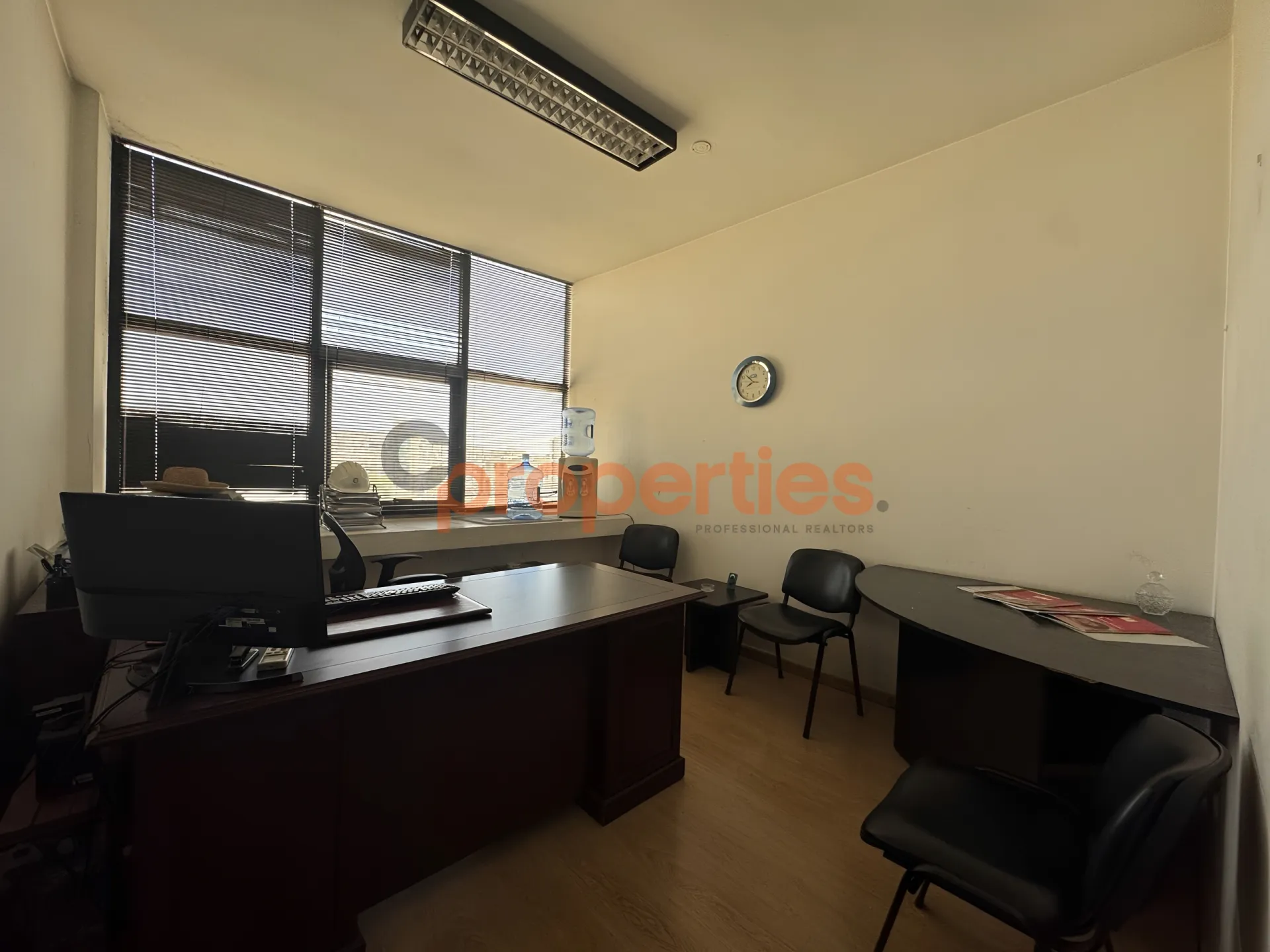 Office for Rent in Mkalles