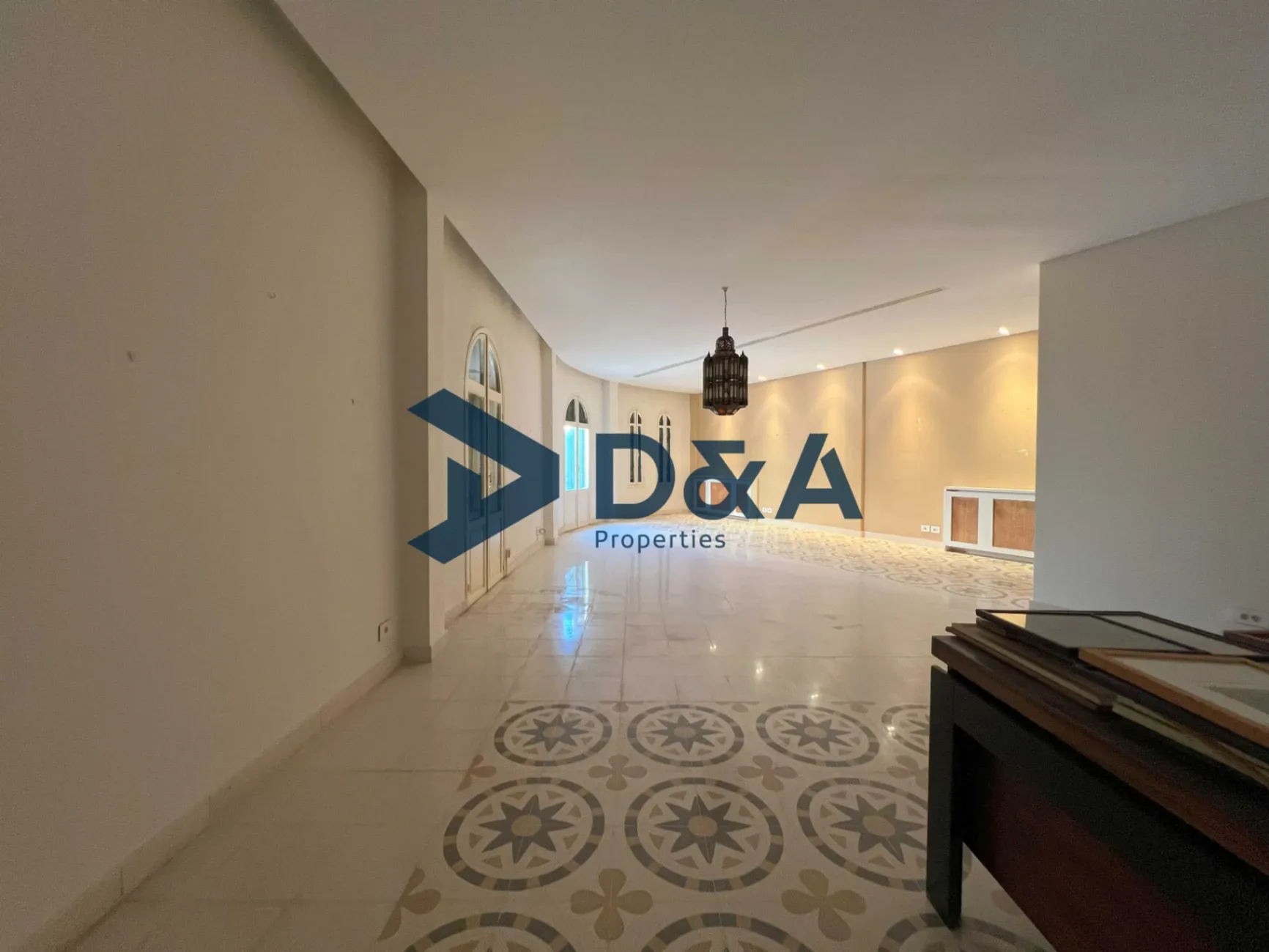 Apartment for rent in Achrafieh, Beirut, Lebanon - 3 bed, 4 bath