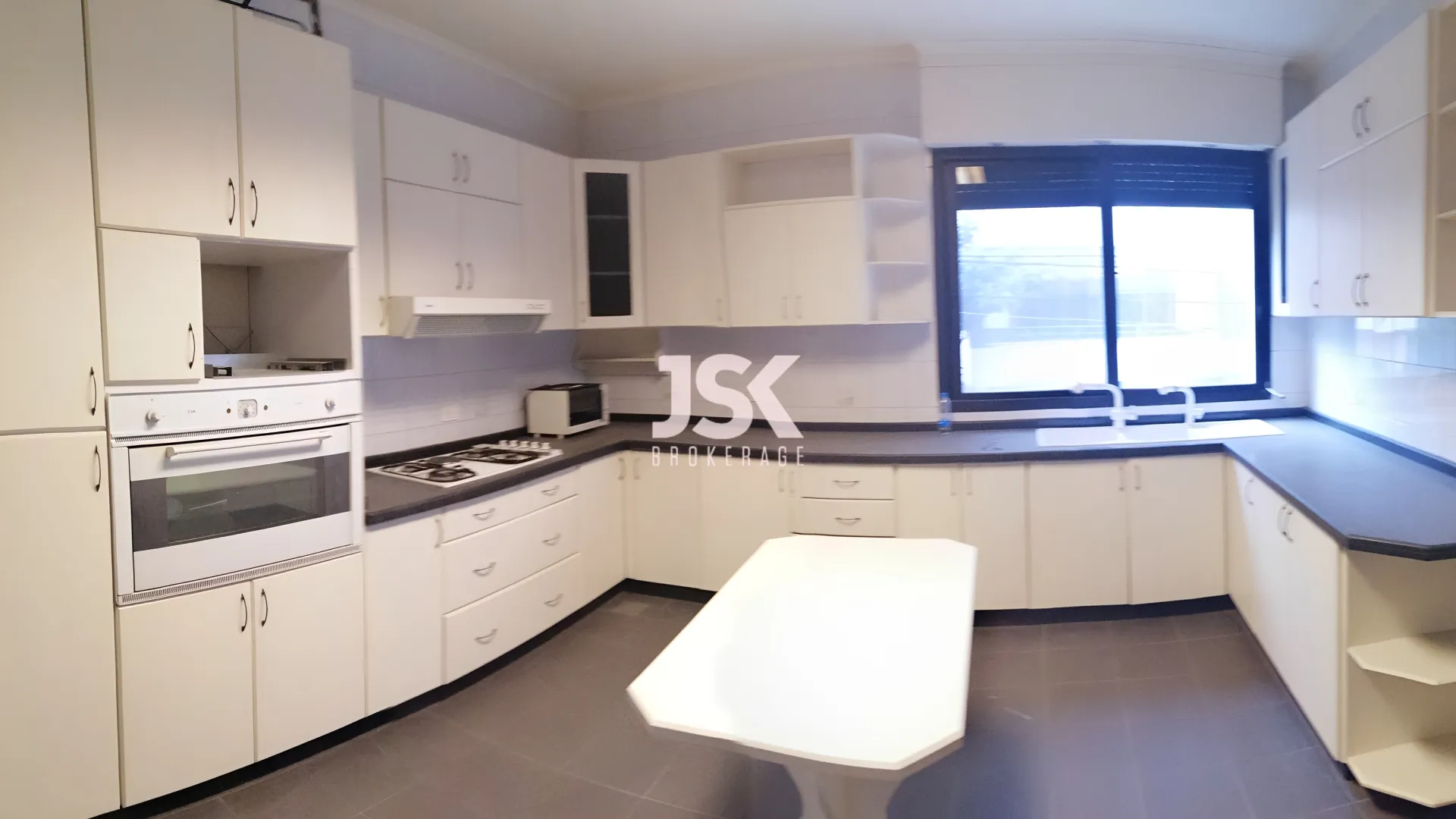 Apartment for Rent in Achrafieh