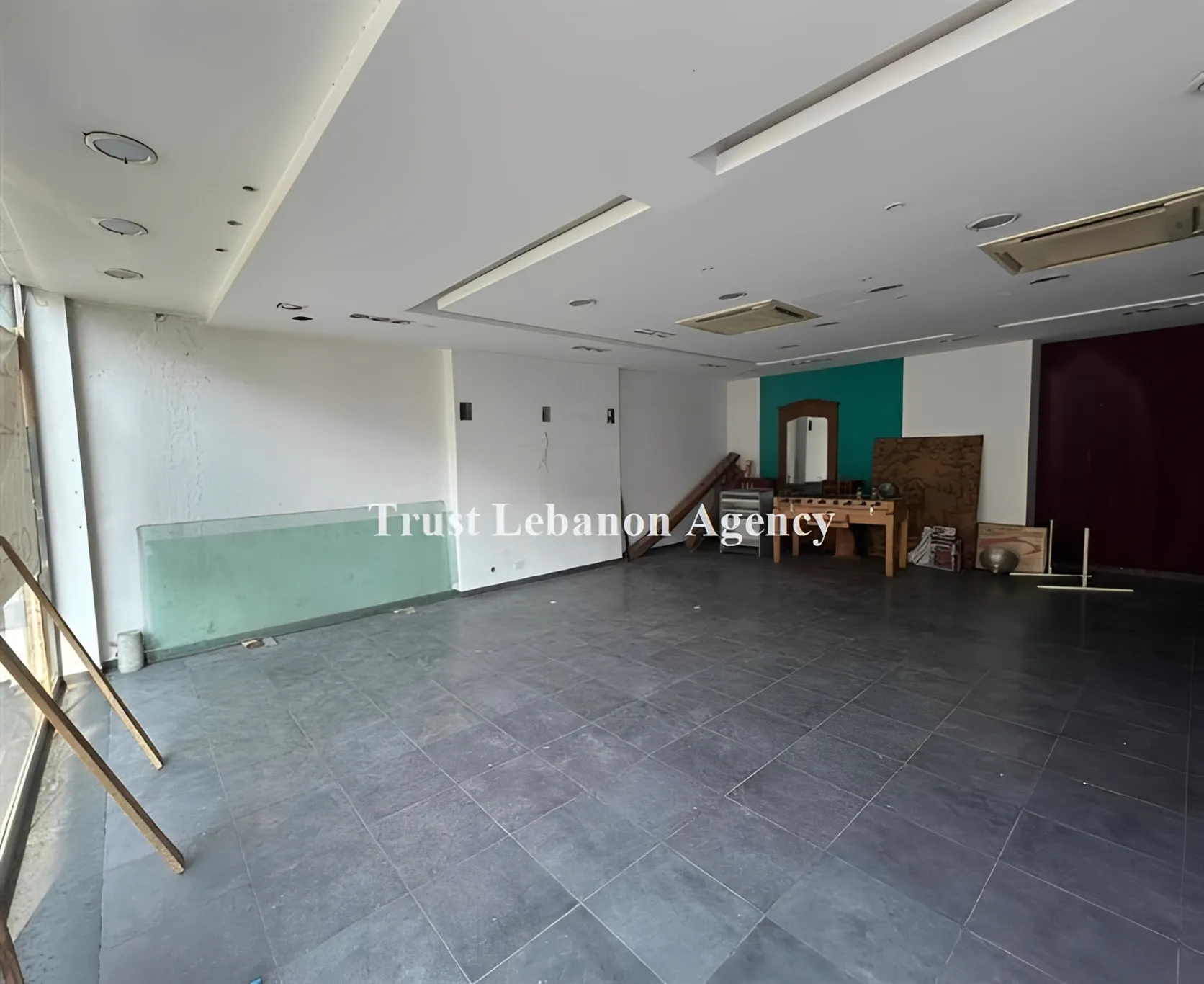 Commercial Property For Rent in Keserwan, Adonis