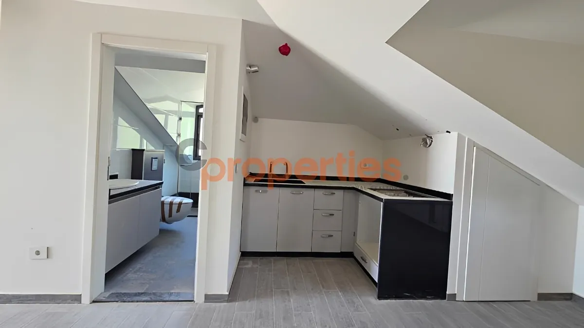 Duplex for Sale in Montiverdi