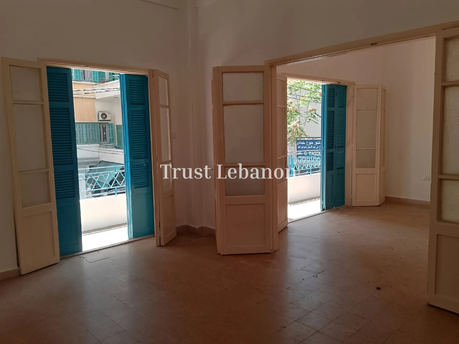 Apartment for rent in Achrafieh, Beirut, Lebanon - 2 bed, 2 bath
