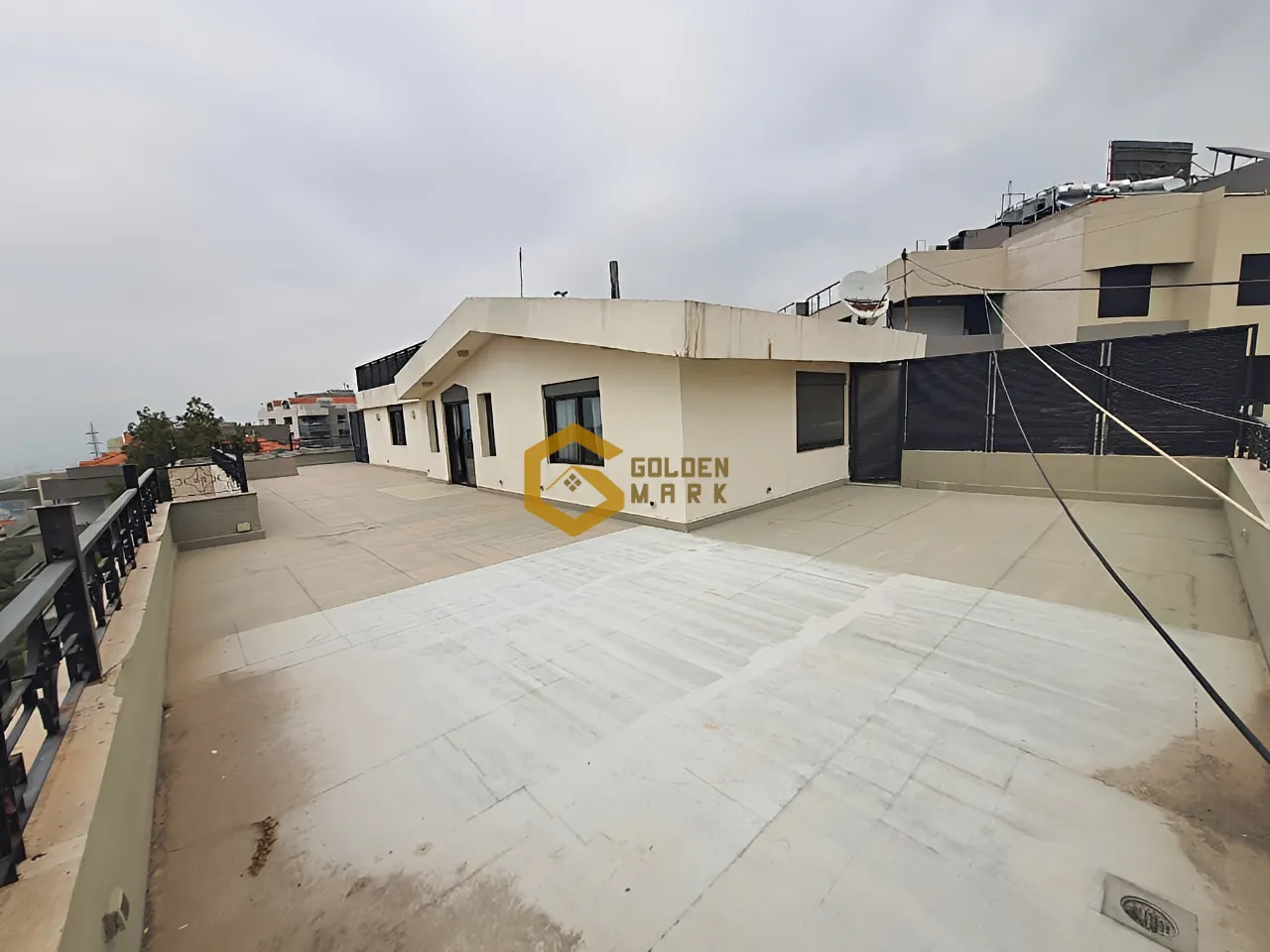 Loft for Sale in Mansourieh