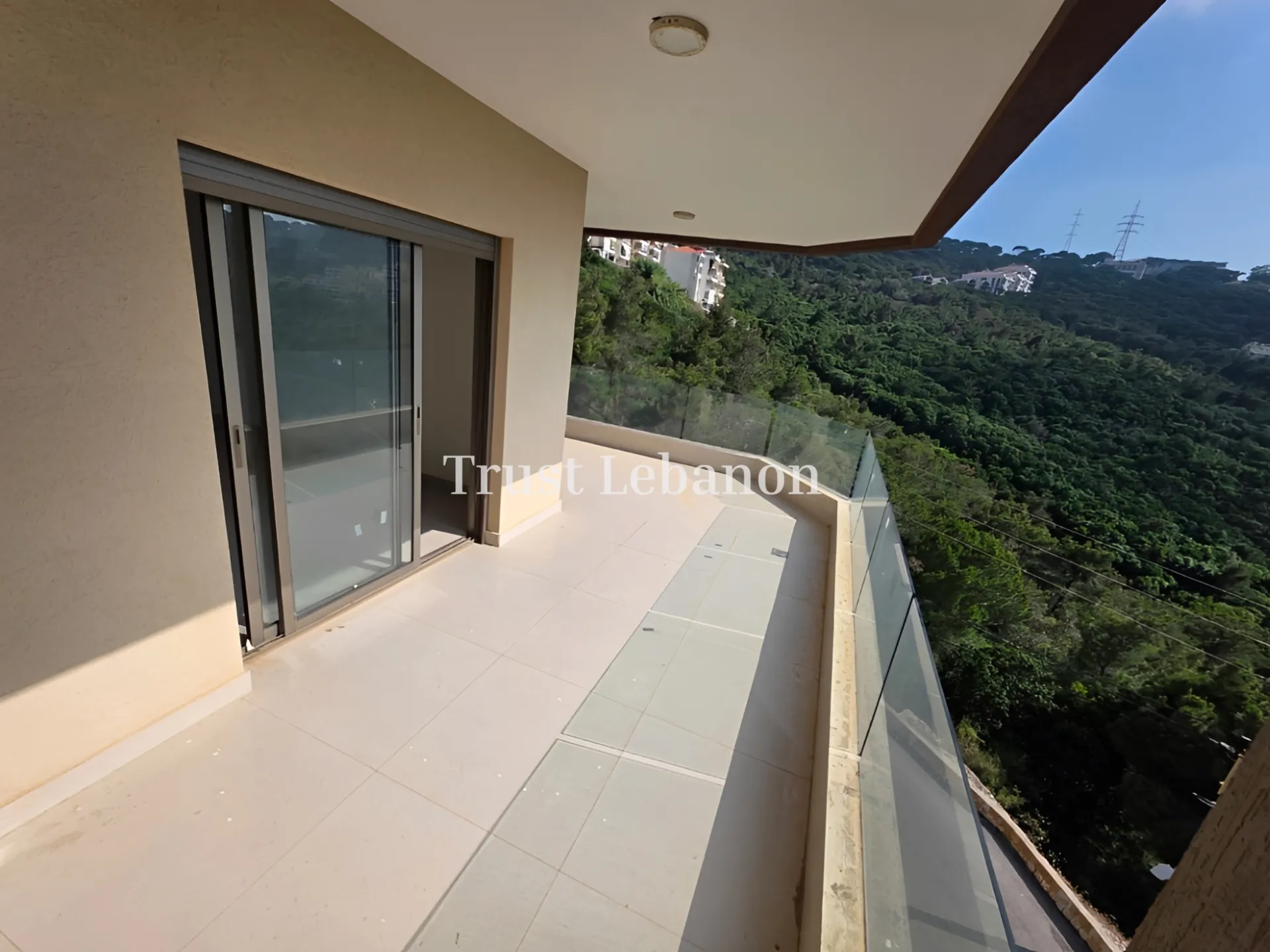 Apartment for rent in Ain Saadeh, Lebanon