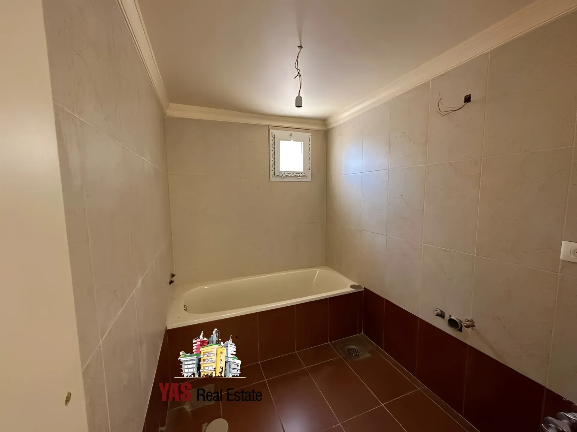 Apartment for Sale in Ballouneh