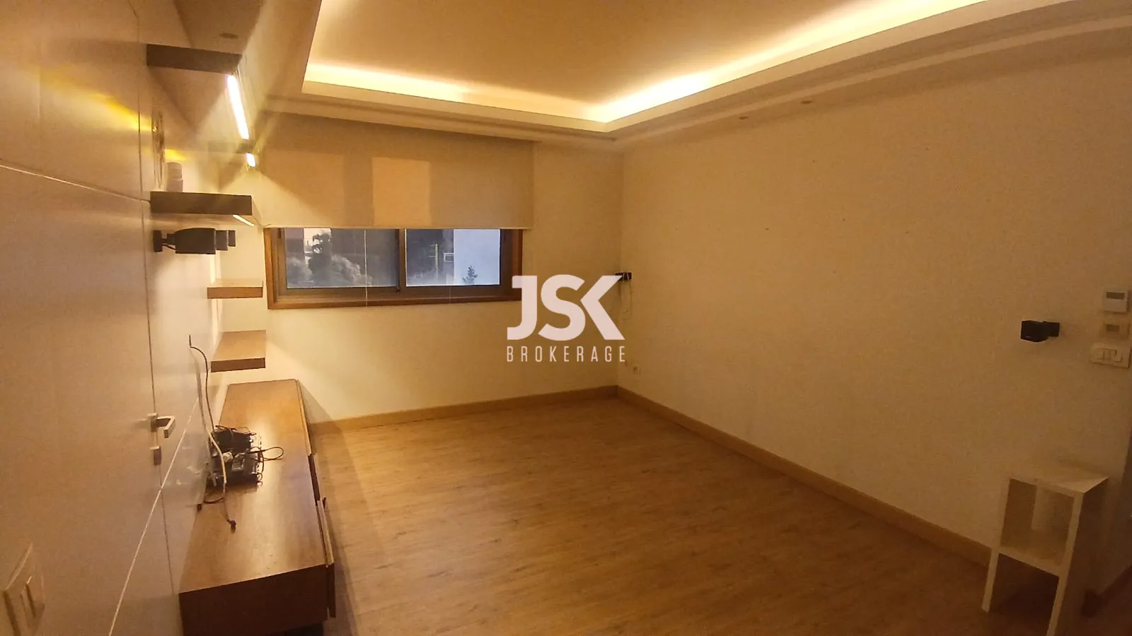 Apartment for Sale in Mtaileb