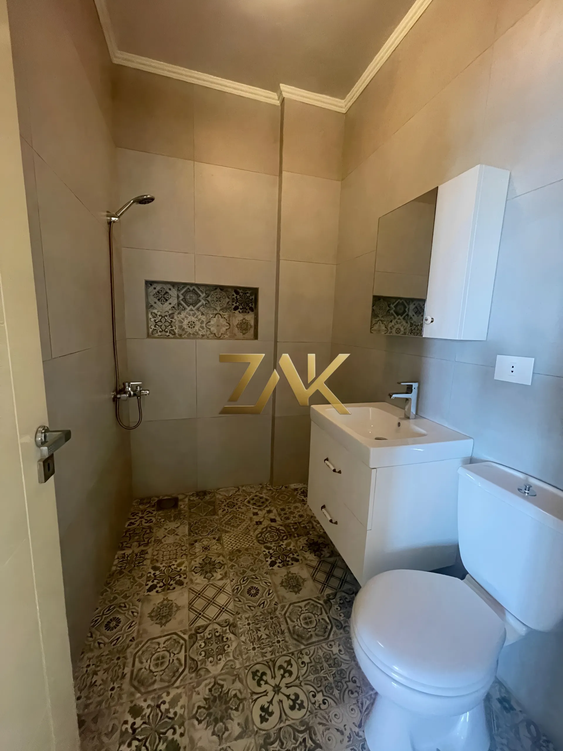Apartment for Sale Baabda - 3 bed, 4 bath
