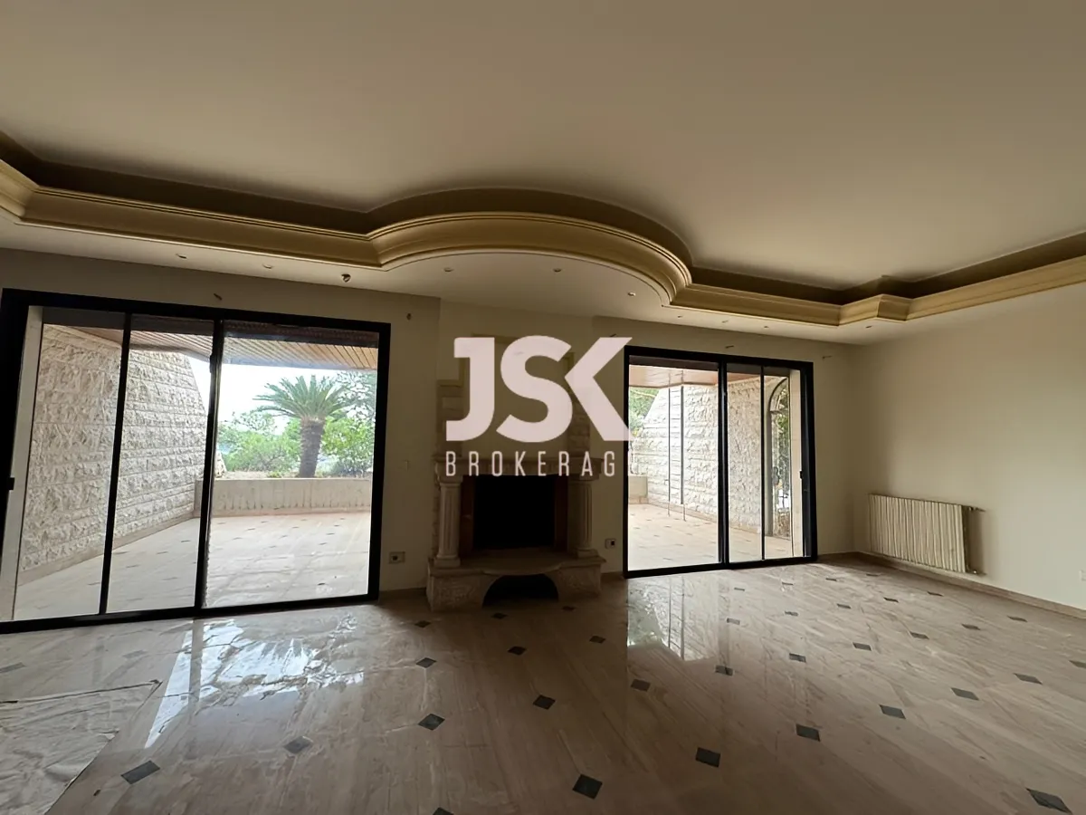Villa for Sale in Montiverdi, Lebanon - 8 bed, 14 bath