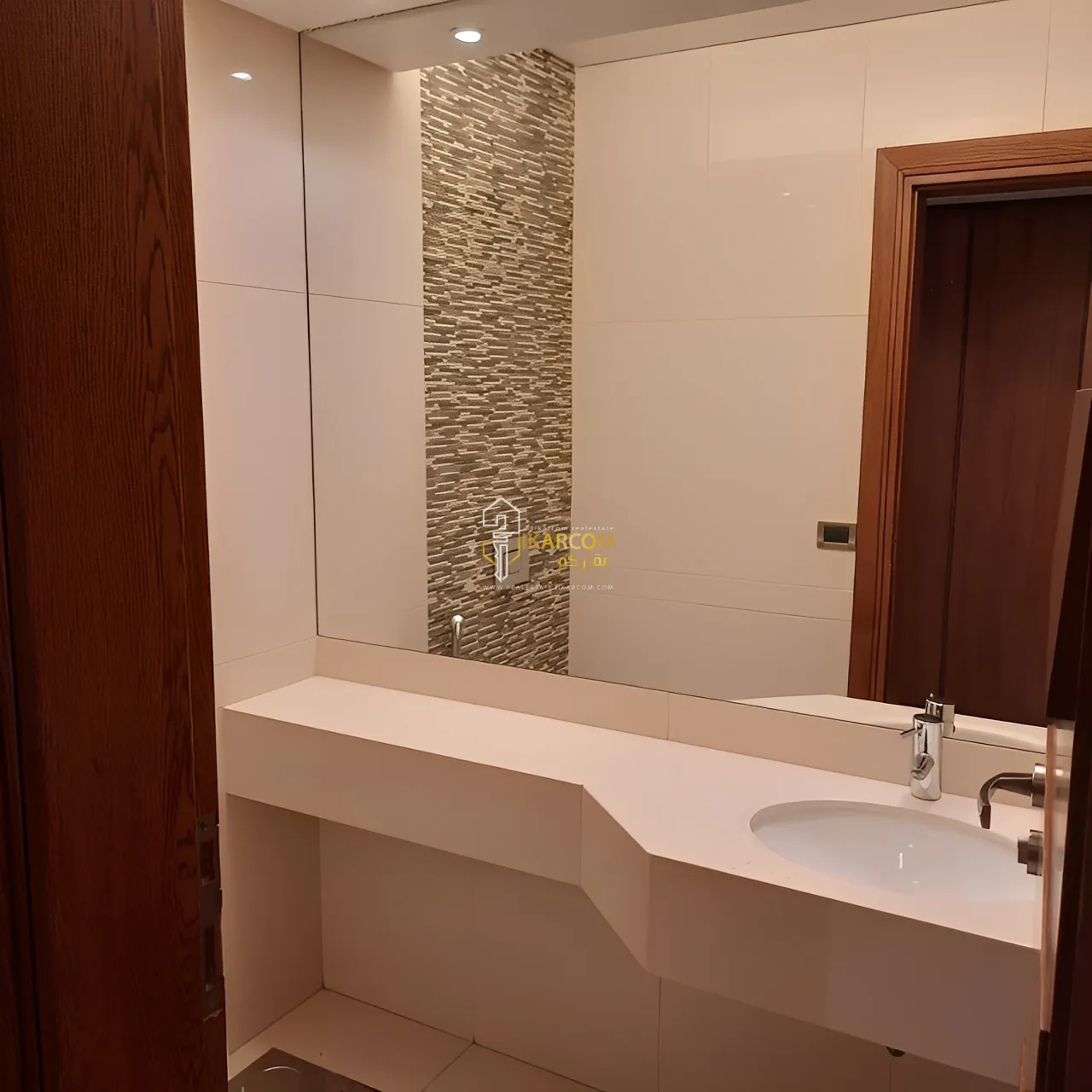 Apartment for Rent in Downtown