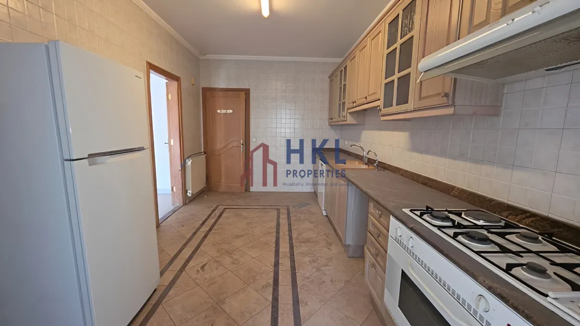 Apartment for rent in Hamra