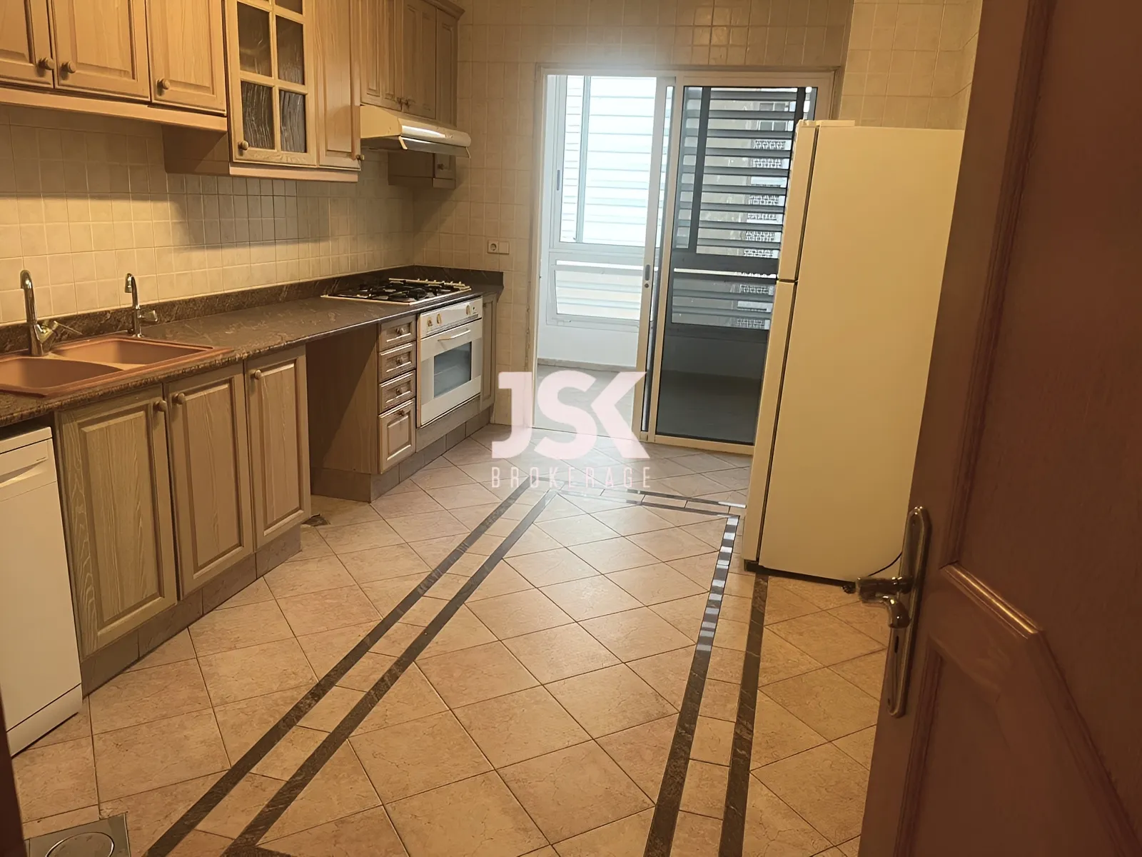 Apartment for Rent in Ras