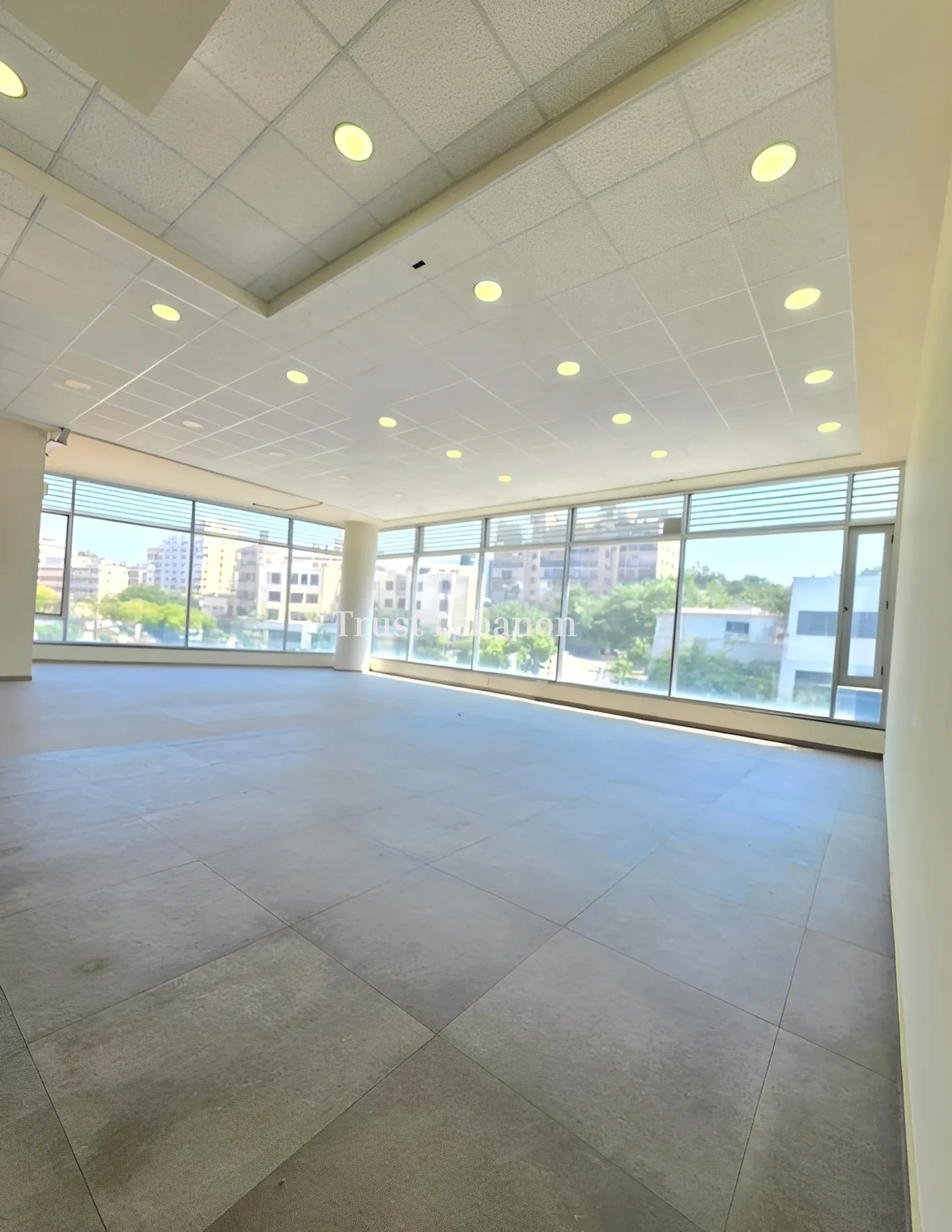 Office for rent in Zouk Mosbeh, Lebanon