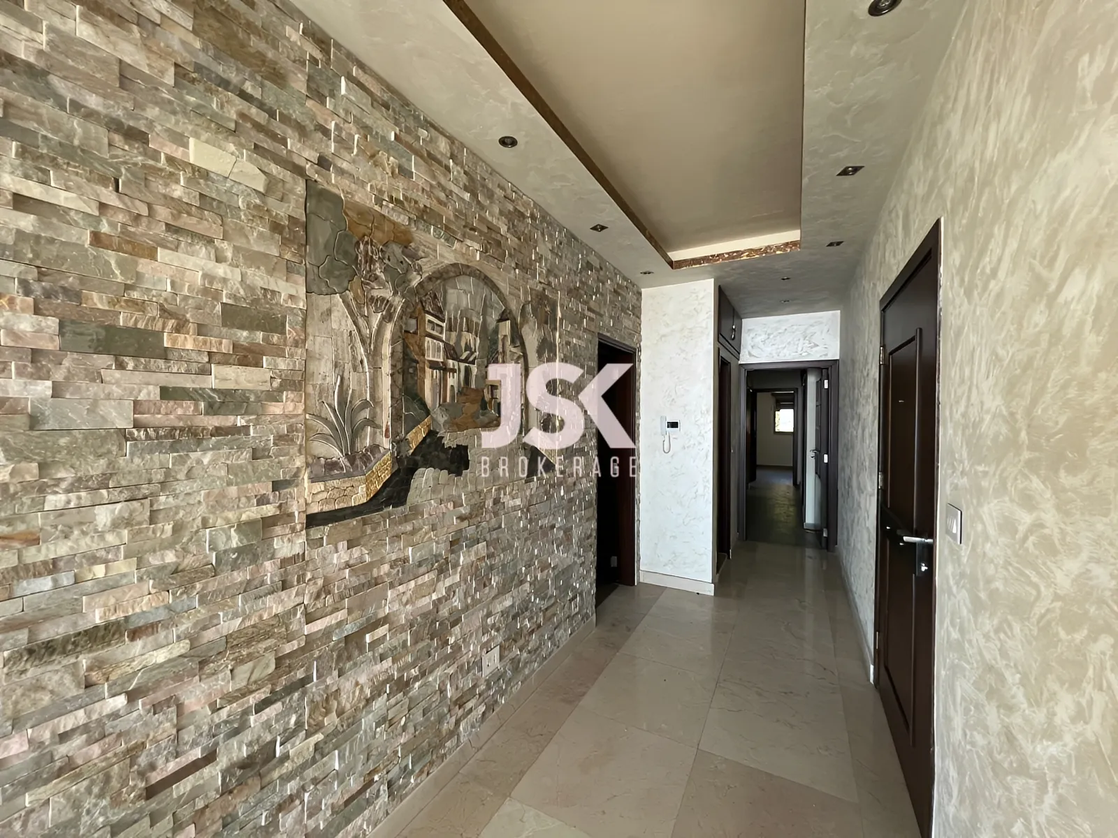 Apartment for Sale in Adma w Dafnah - 3 bed, 3 bath