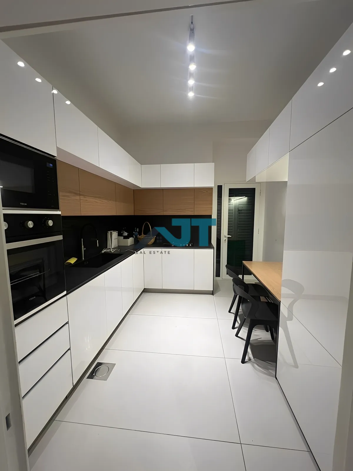 Apartment for Rent in Abdul wahab el inglizi, beirut, lebanon