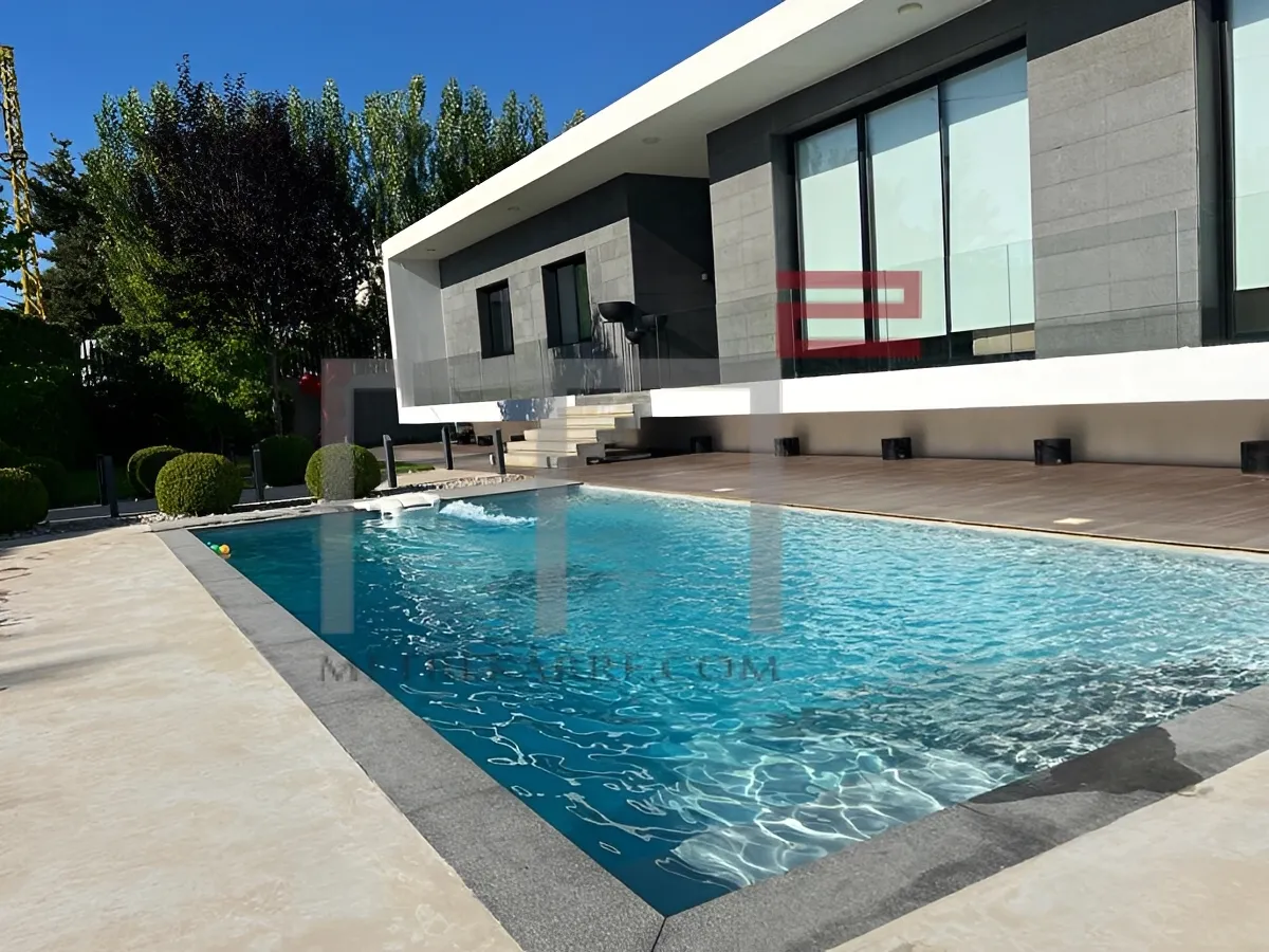 Villa for sale in Faitroun
