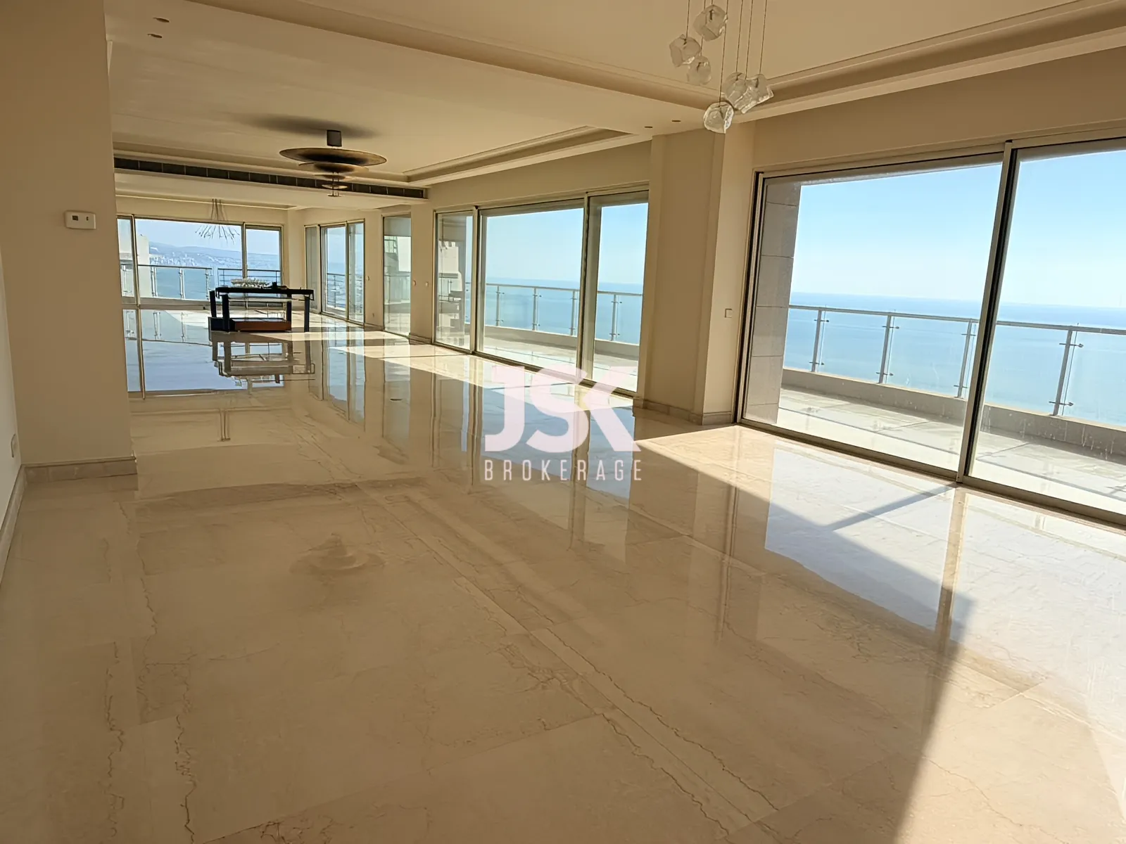 Apartment for Sale in Raoucheh