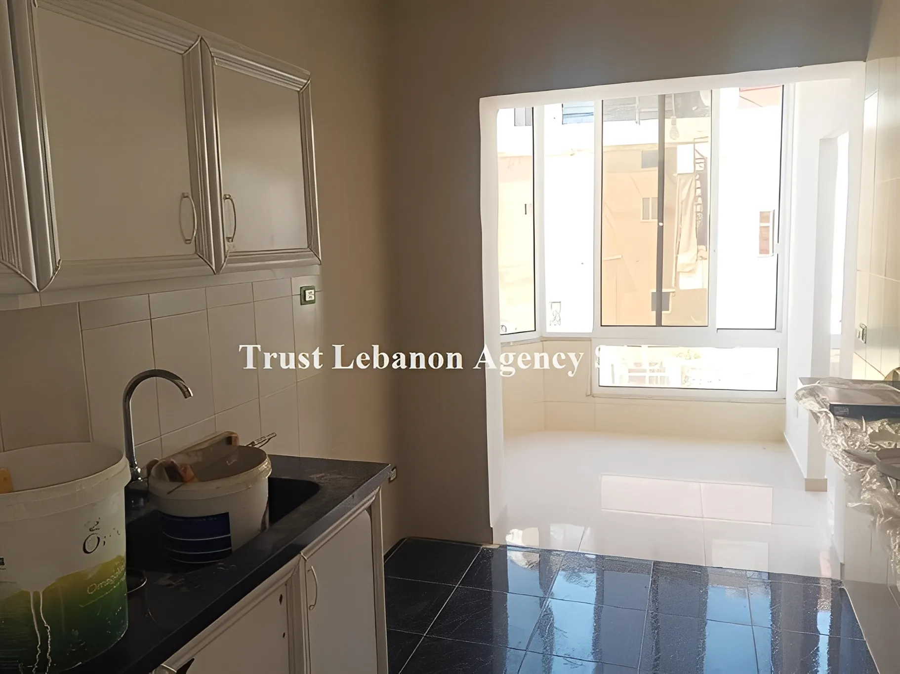 Apartment for Rent in Achrafieh Gemayzeh - 1 bed, 1 bath