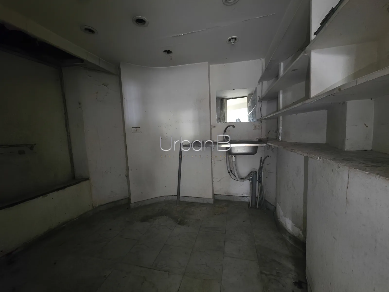 Shop for rent in Hamra, beirut, lebanon