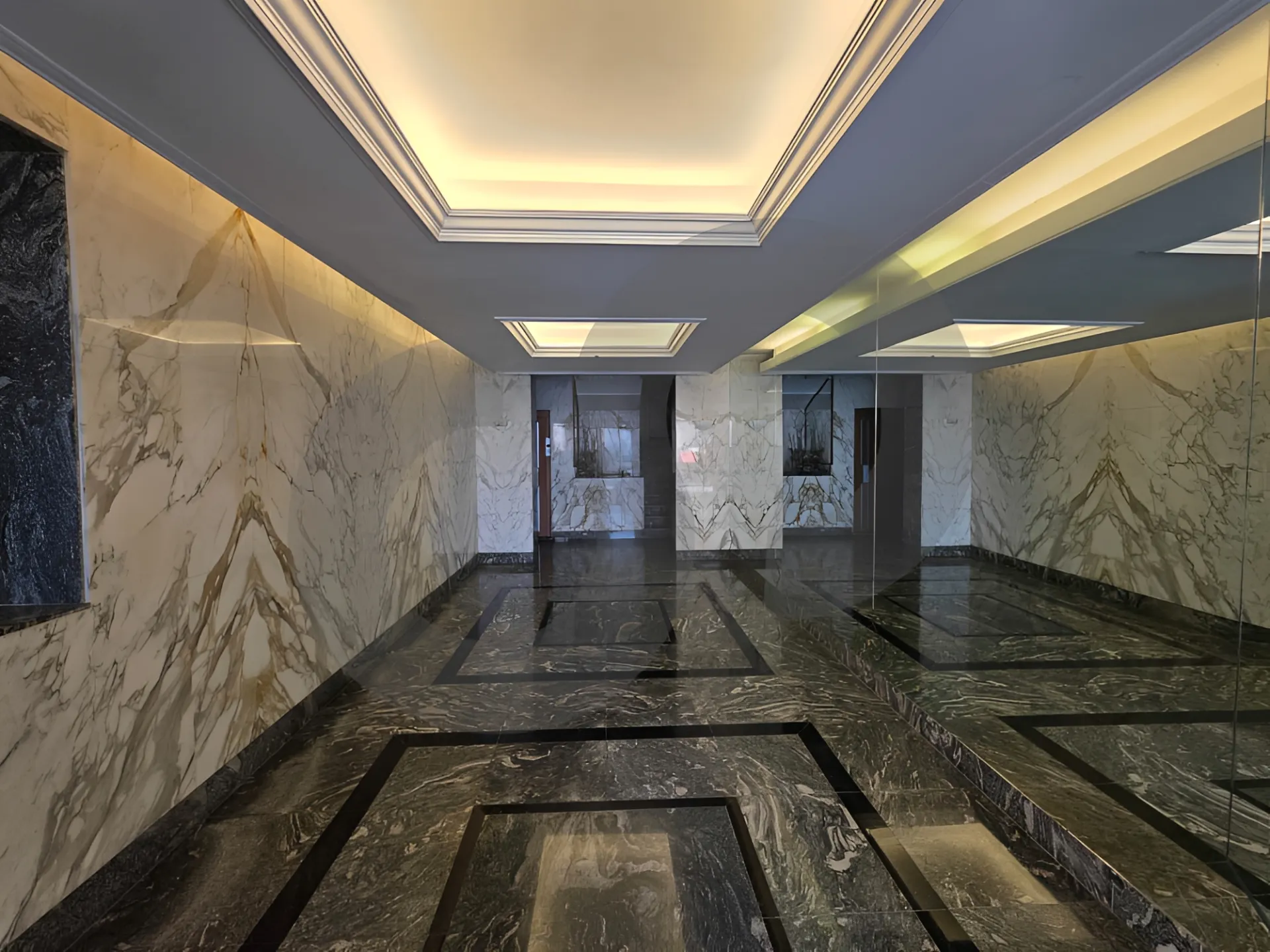 Apartment for Sale in Haret Sakher