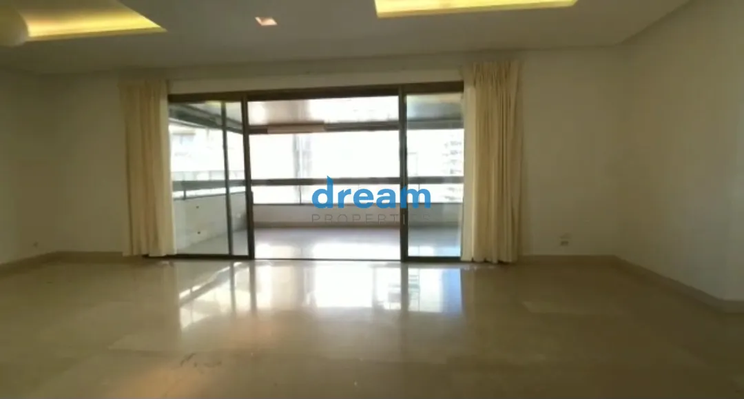 Apartment for sale in Achrafieh, Beirut, Lebanon - 3 bed, 4 bath
