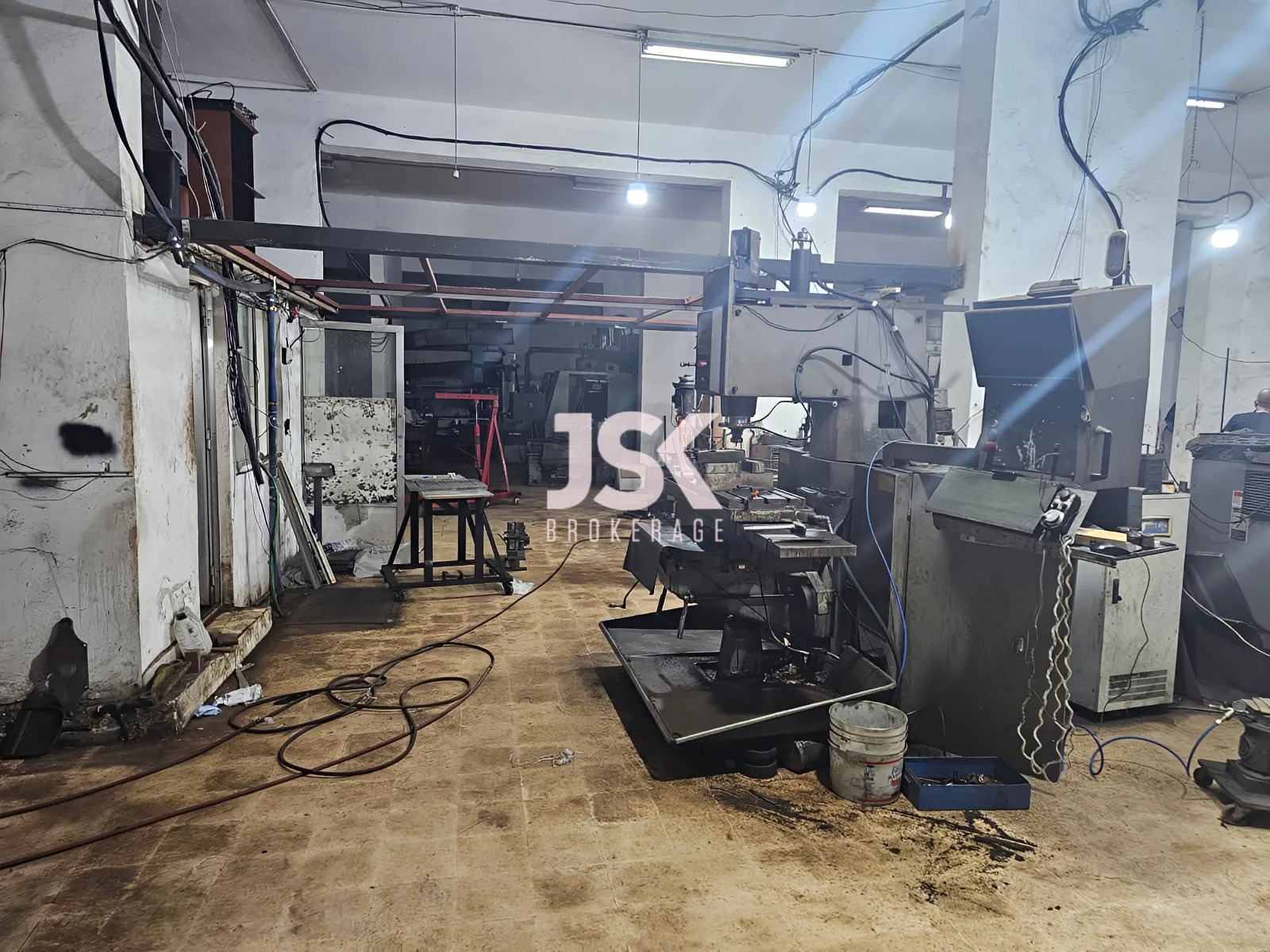 Warehouse for Sale in Fanar