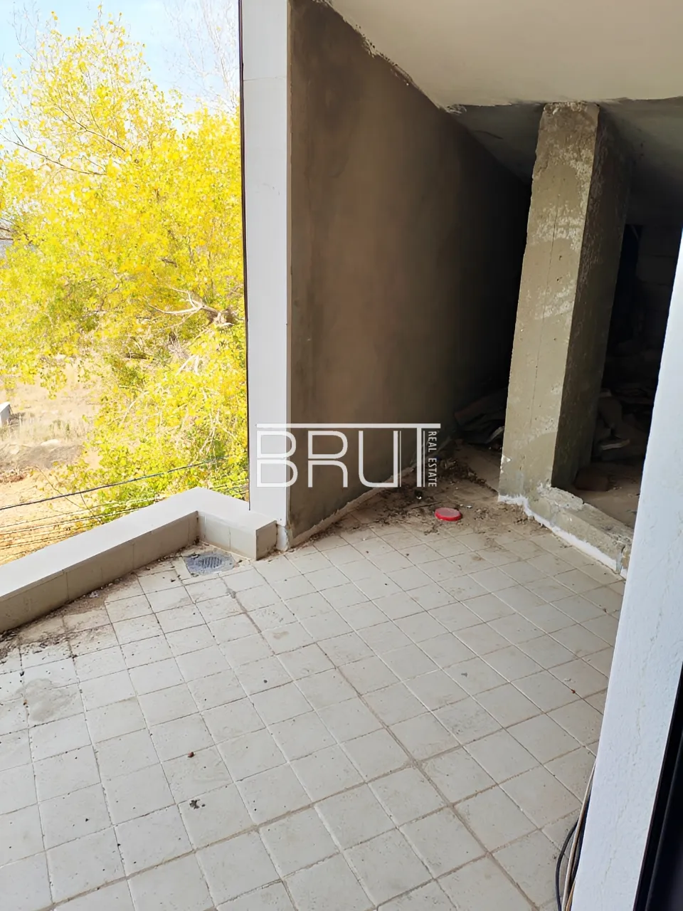 Building for Sale in Aayoun El Siman