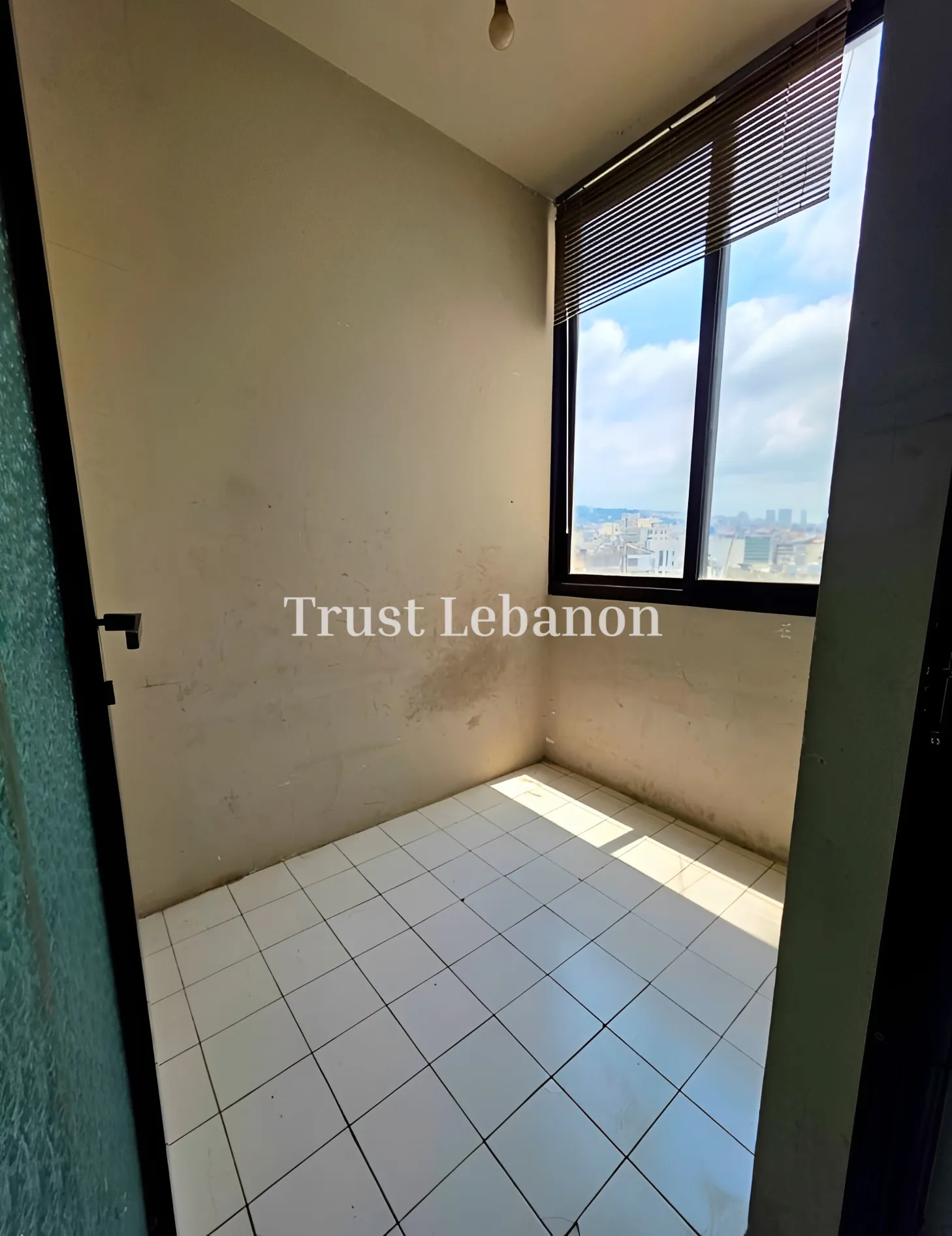 Office for rent in Jdeideh, Lebanon