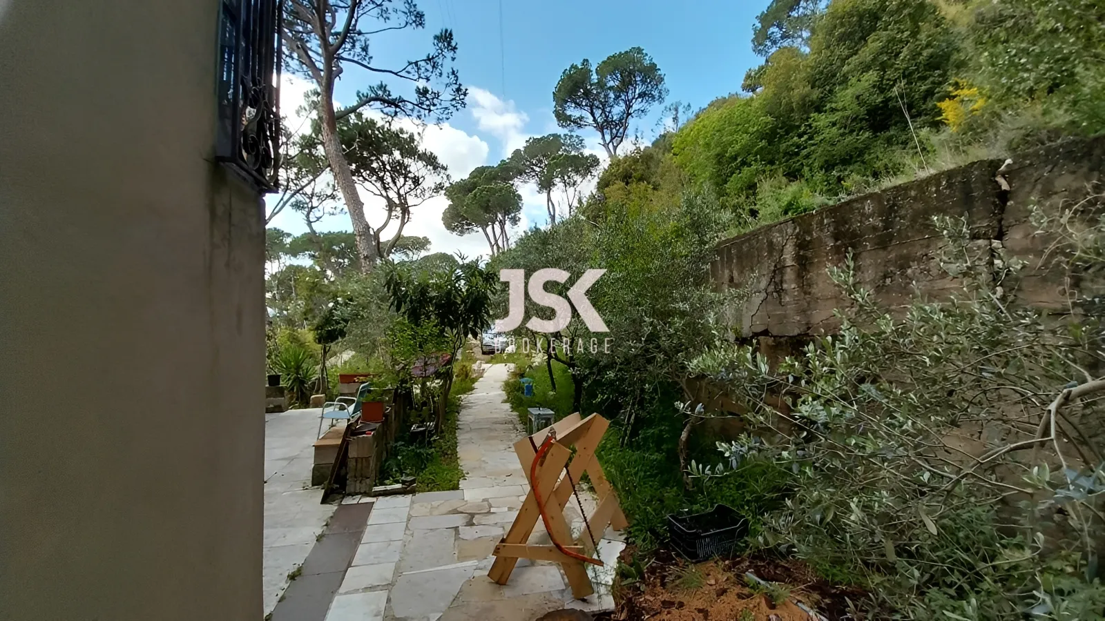 Villa for Sale in Beit Meri