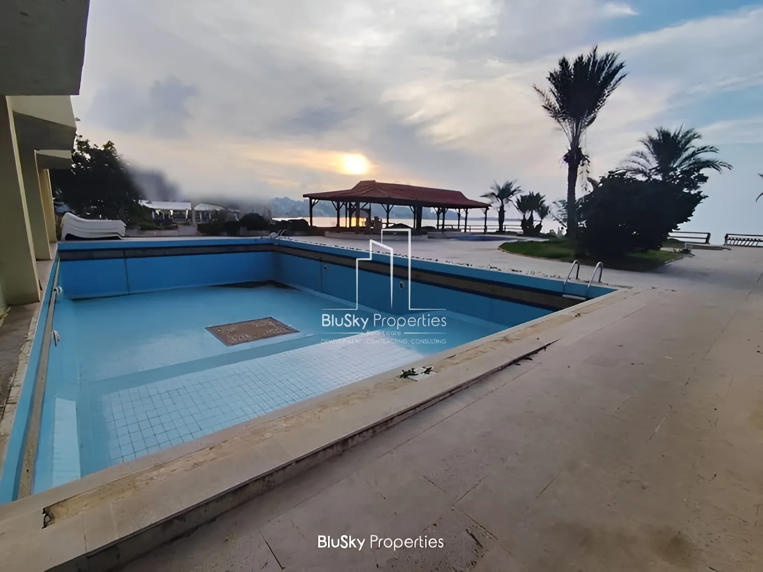 Commercial for Sale in Jounieh