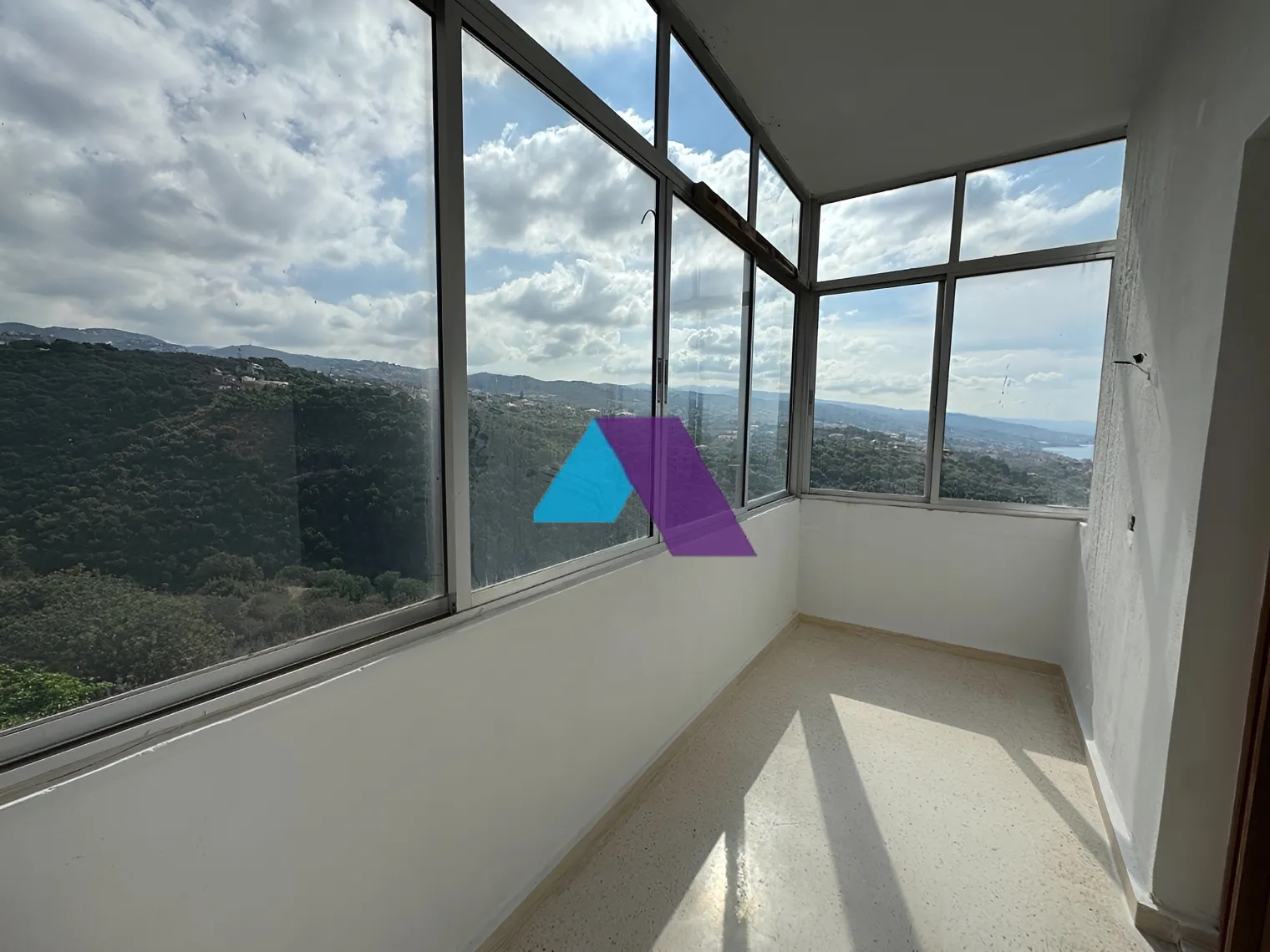 Apartment for sale in Aamchit