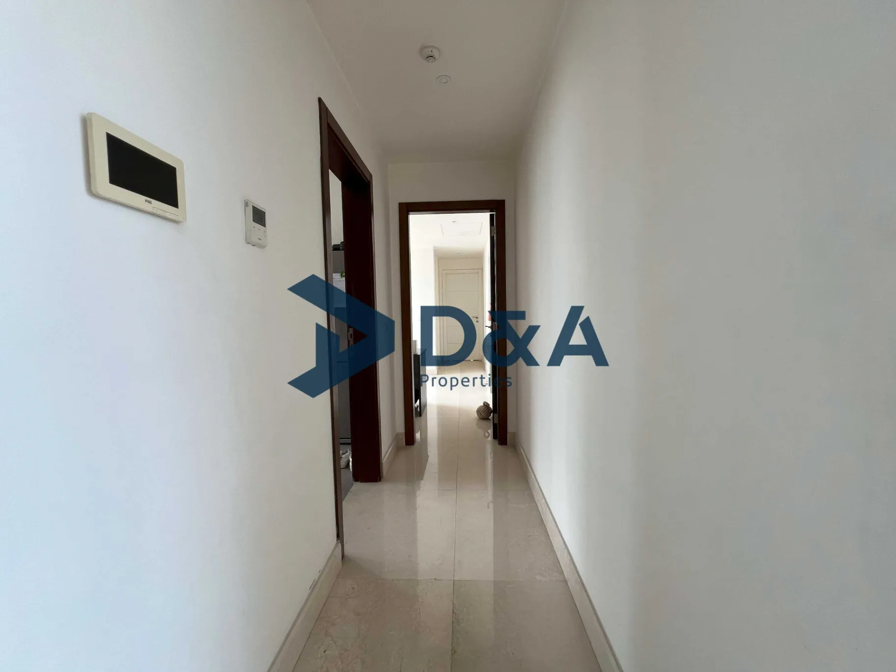 Apartment for sale in Achrafieh, Beirut, Lebanon - 3 bed, 5 bath
