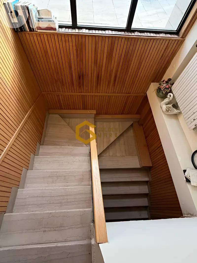 Duplex for Sale in Ballouneh - 5 bed, 5 bath