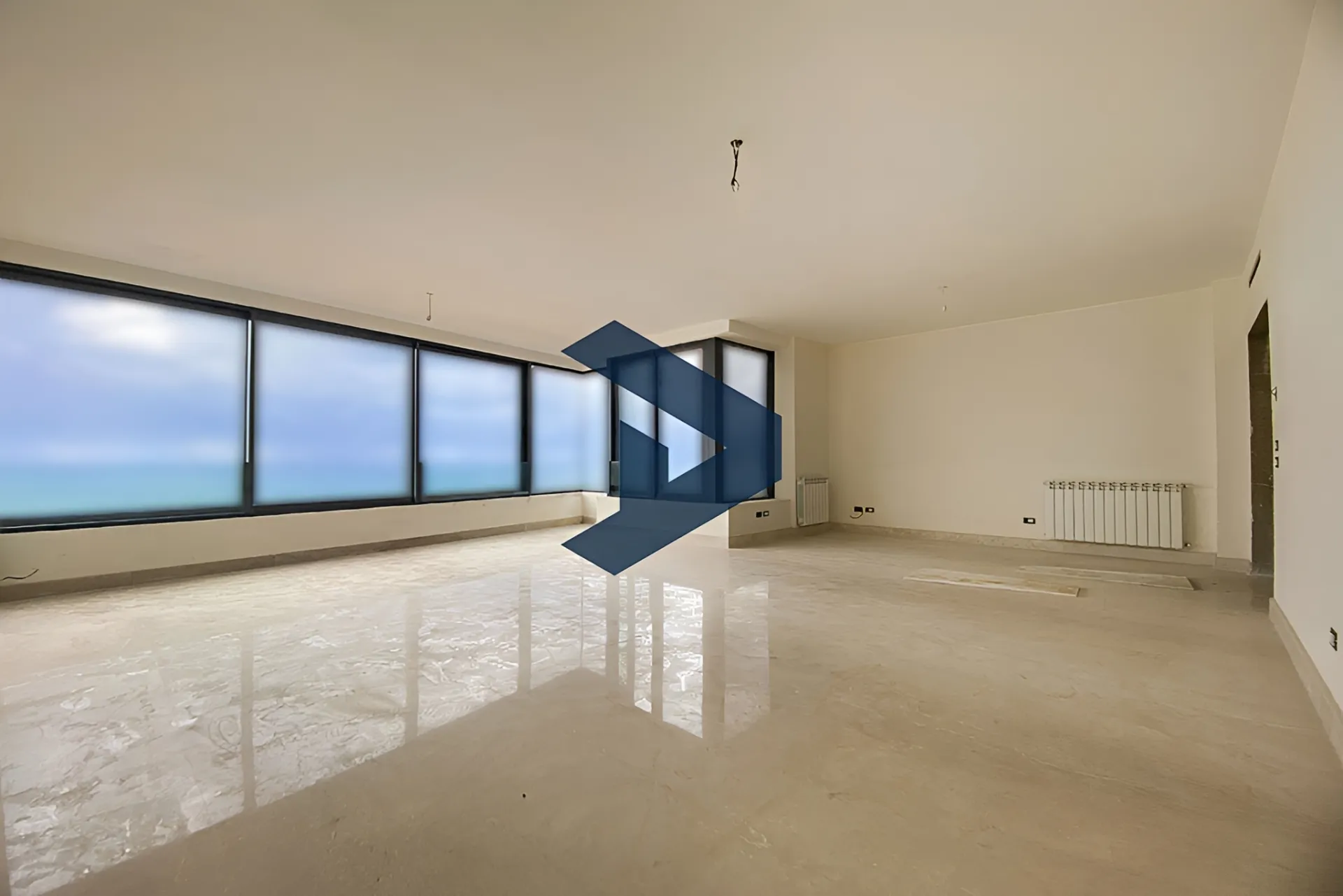 Apartment for rent in Hamra, Beirut, Lebanon - 3 bed, 4 bath