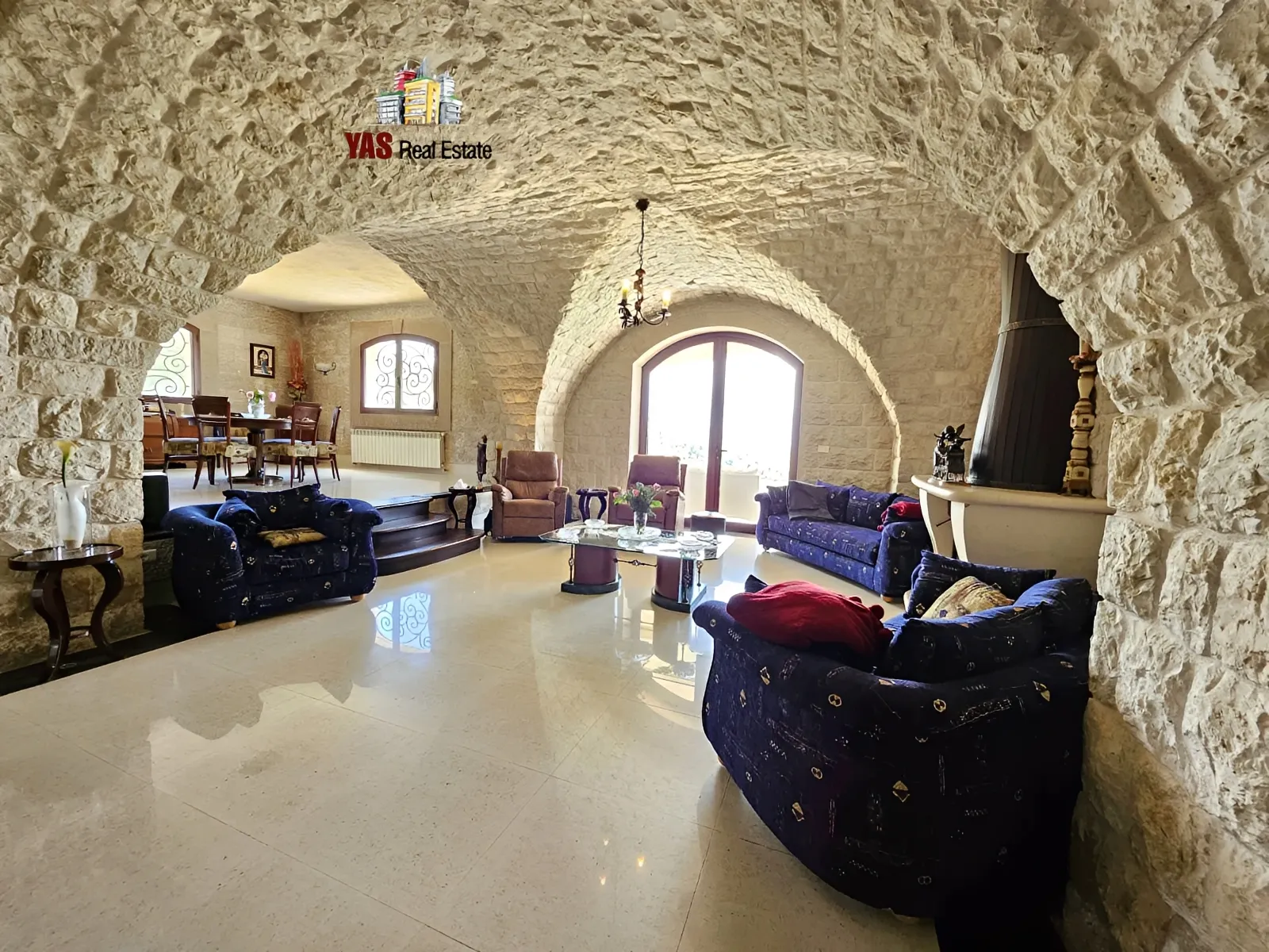 Villa for Sale in Ajaltoun