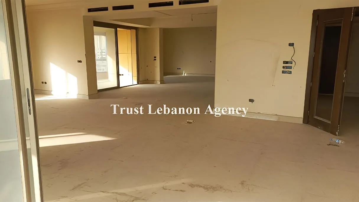 Apartment for Sale in Ramlet El Bayda Beirut Lebanon - 4 bed, 5 bath