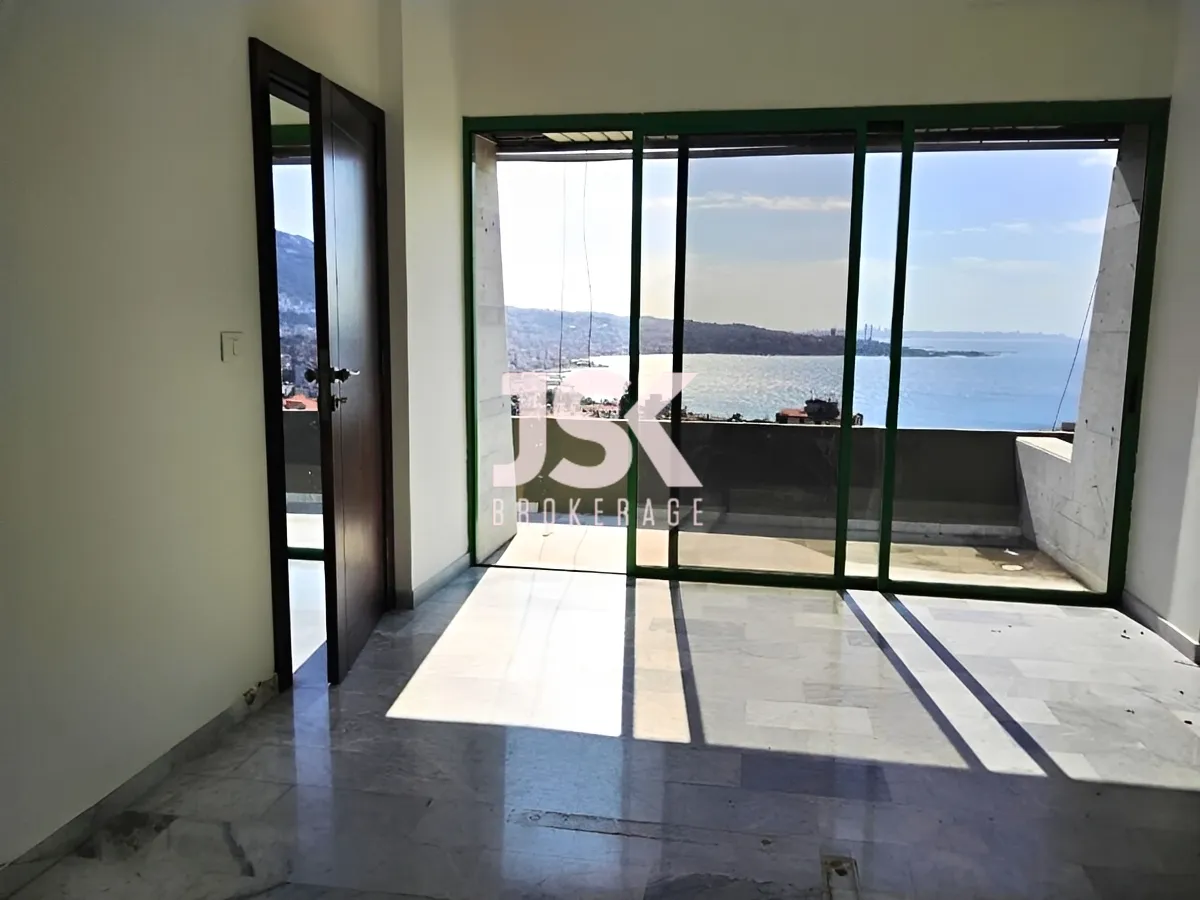 Office for rent in Kfar Hbab, Lebanon