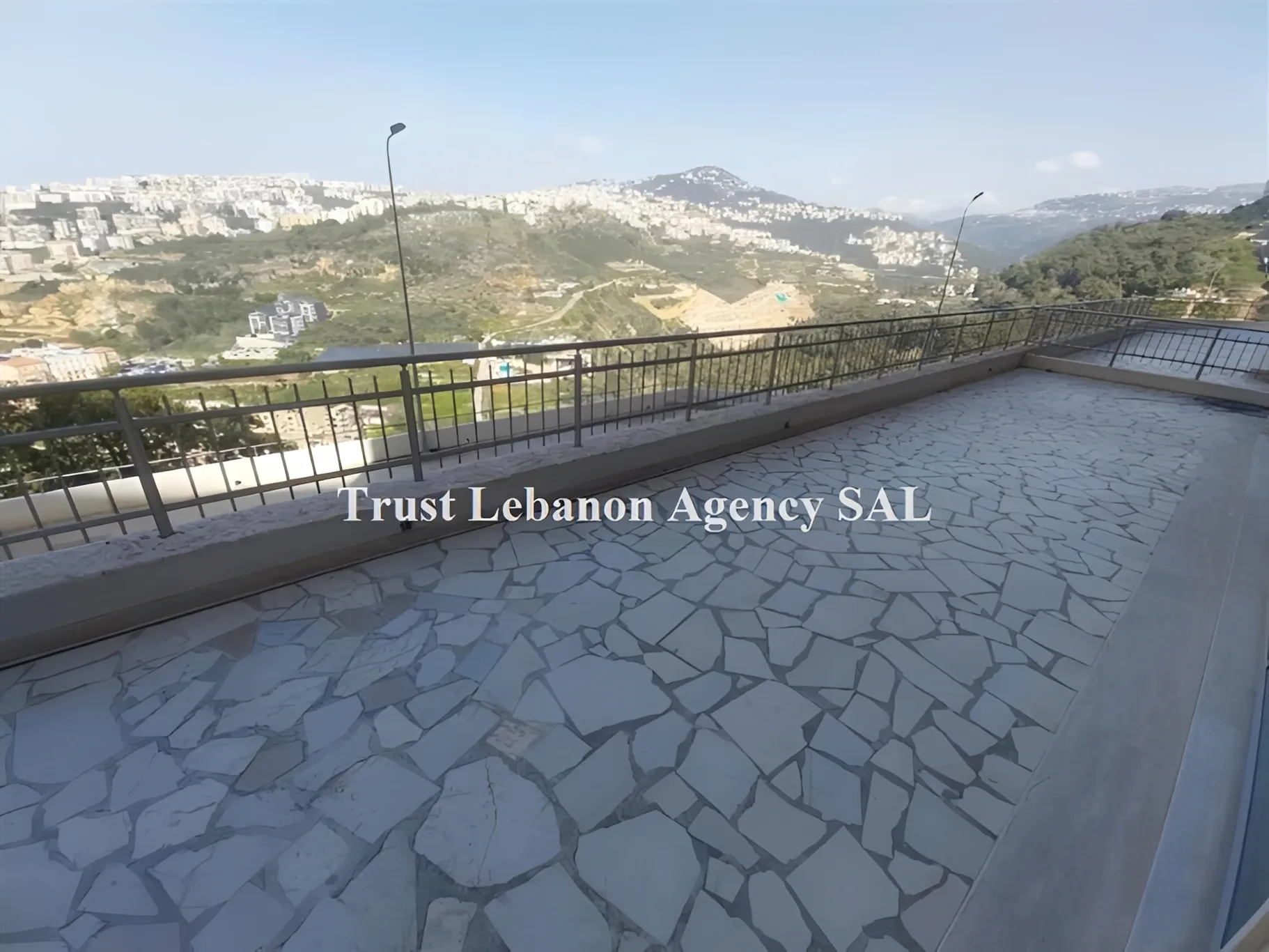 Apartment for Sale in Baabda, Louaizeh