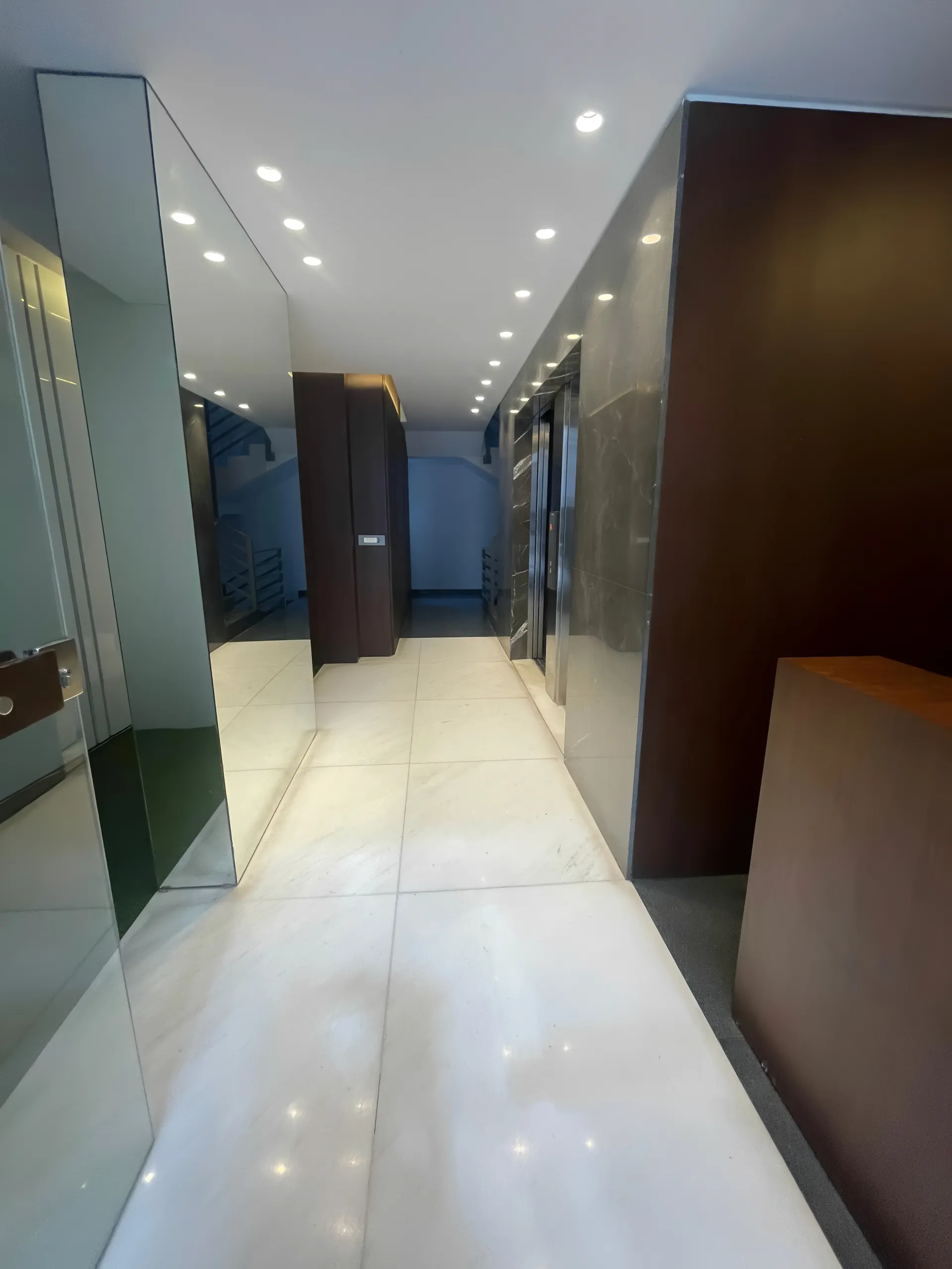 Apartment for Sale in Achrafieh - 3 bed, 4 bath