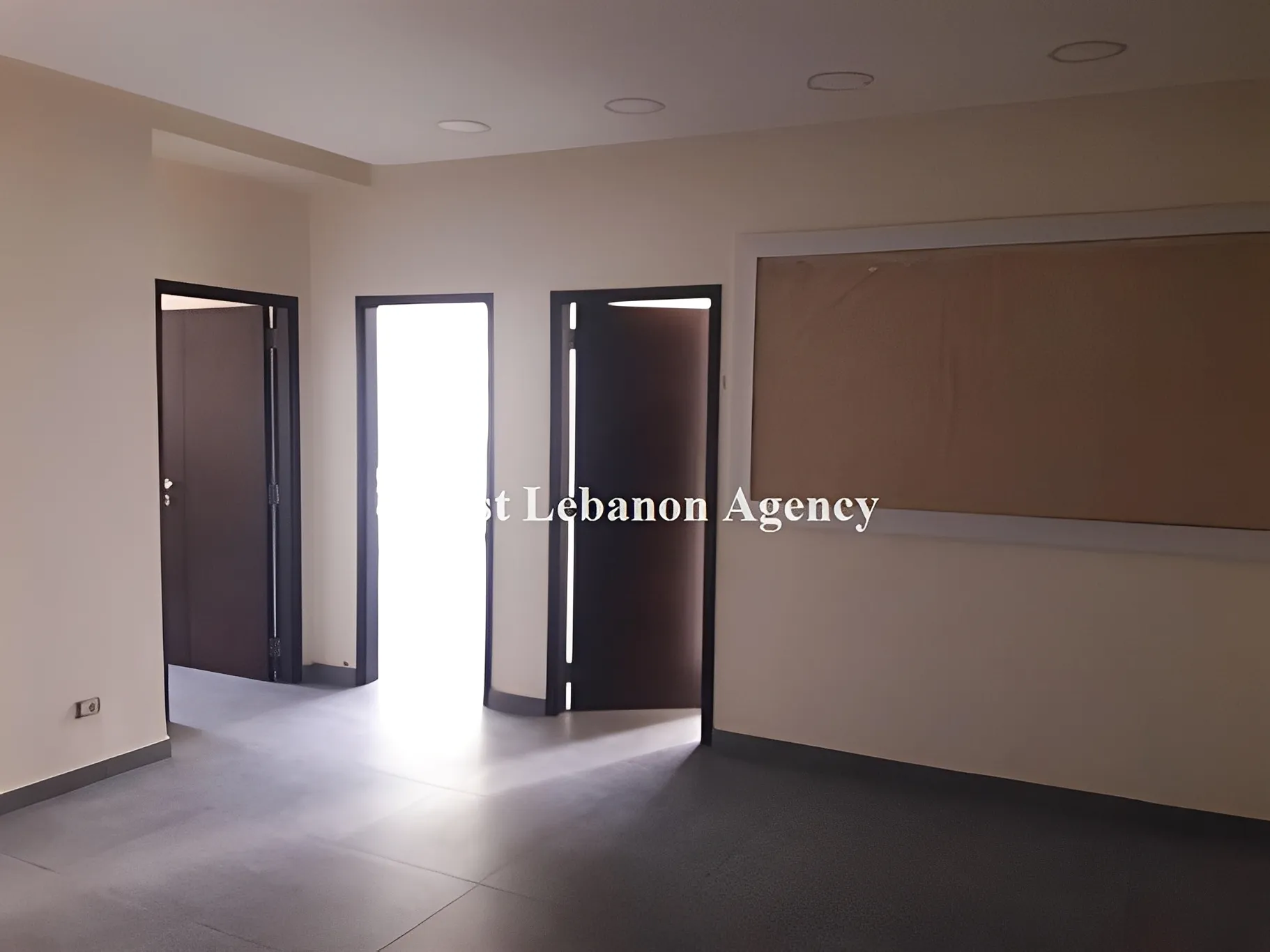 Office for rent in Metn, Mansourieh