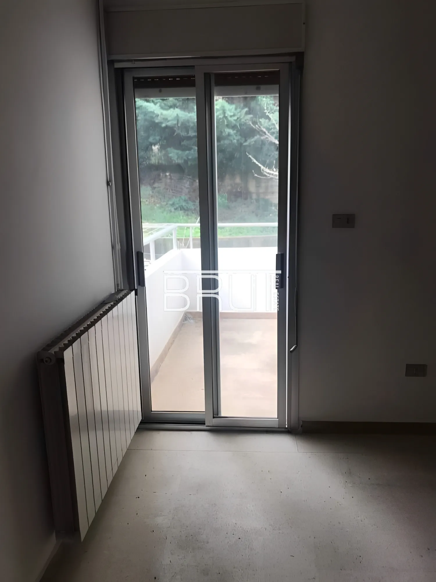 Apartment for Sale in Ballouneh