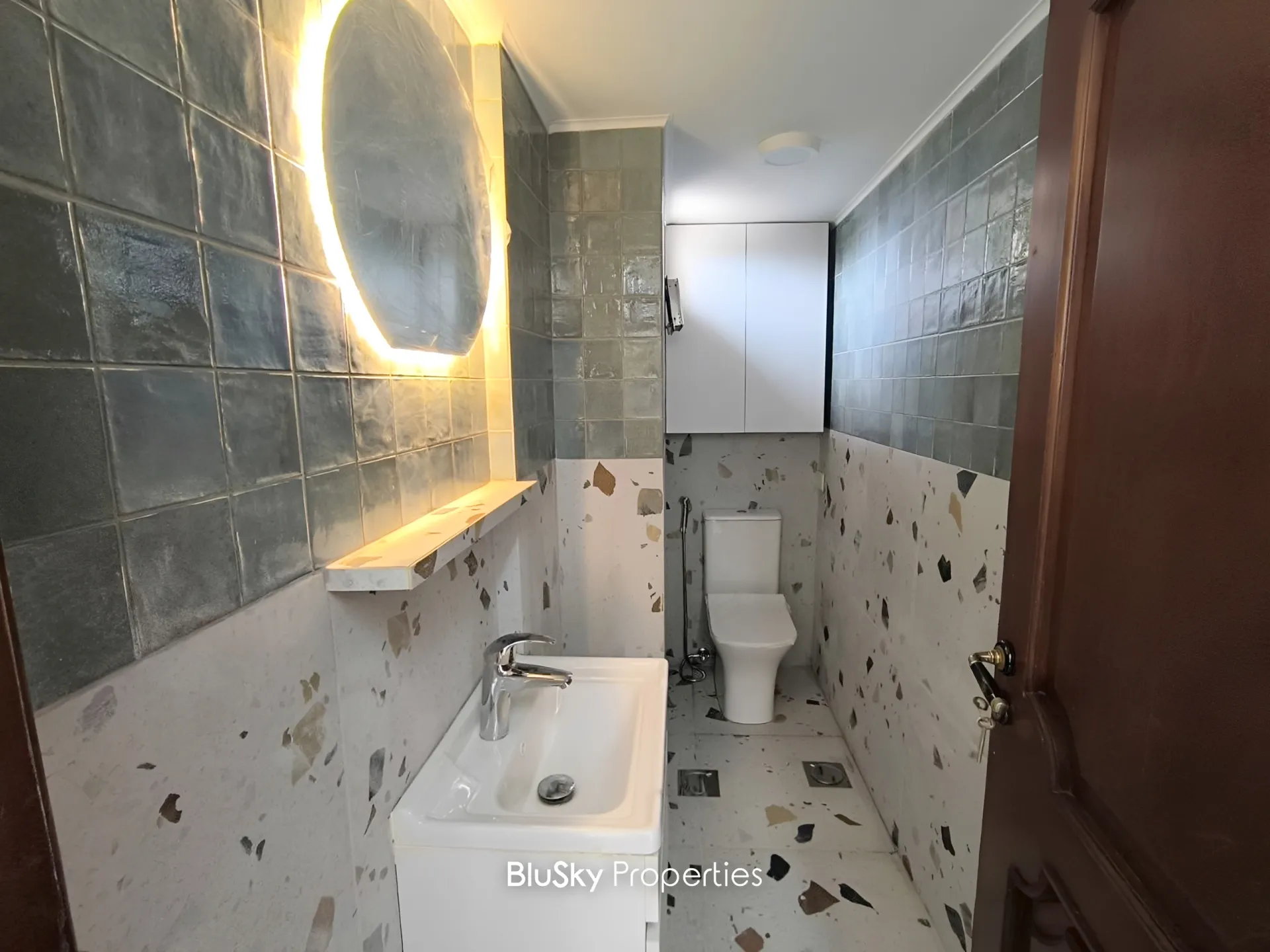 Duplex for rent in Mazraat yachoua, lebanon