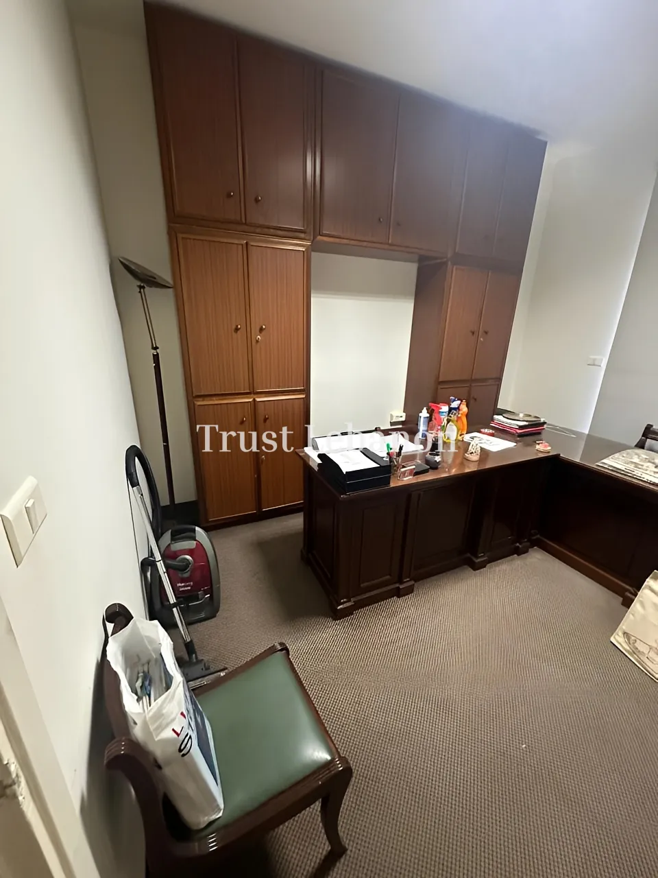 Office for rent in Adliyeh, Beirut, Lebanon